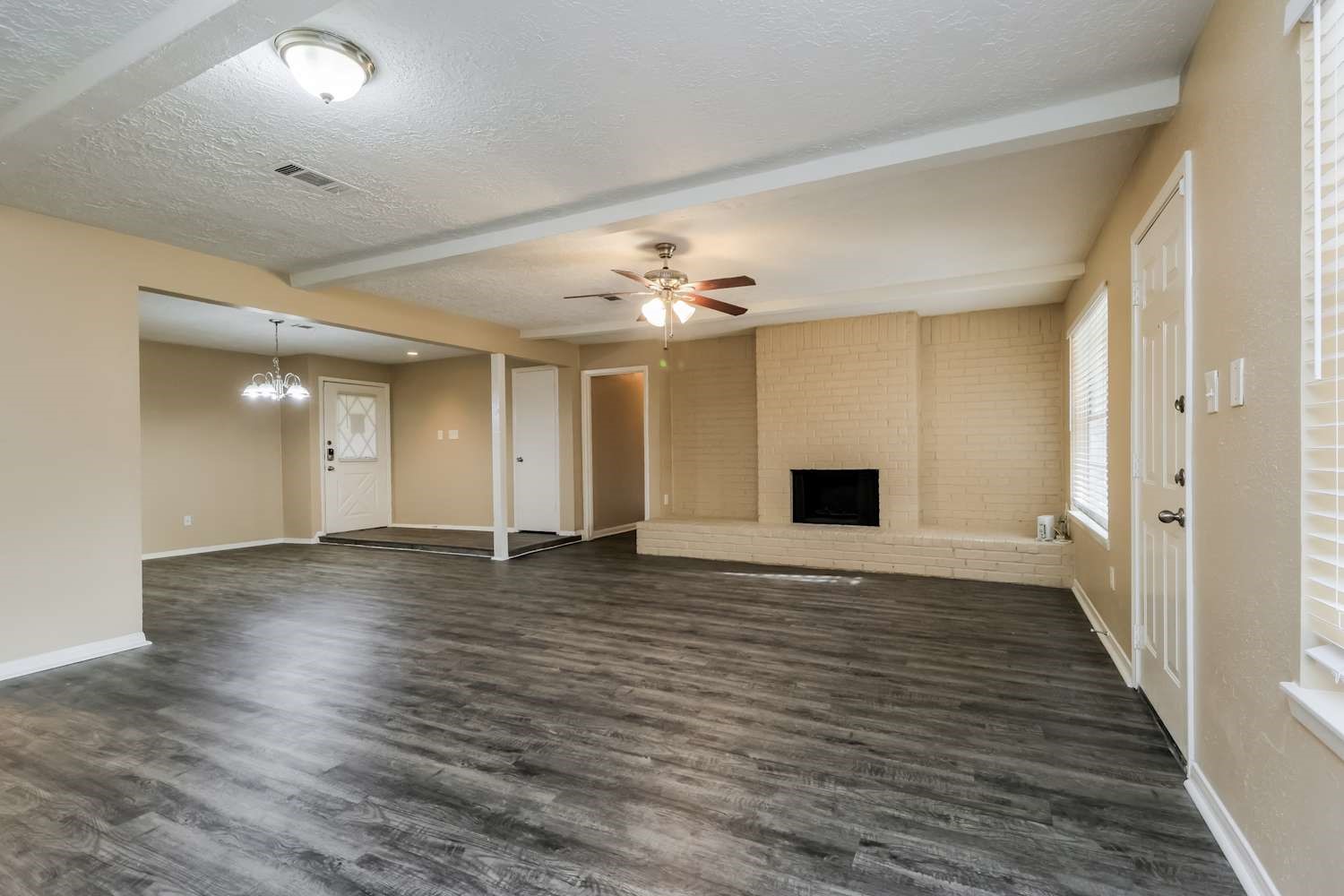 23302 Upper Falls Court Property Photo 5