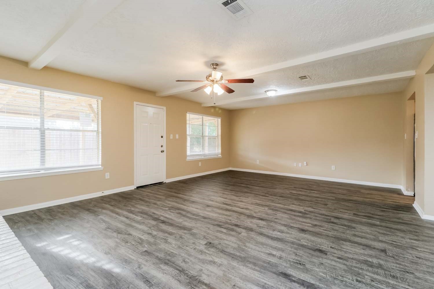 23302 Upper Falls Court Property Photo 6