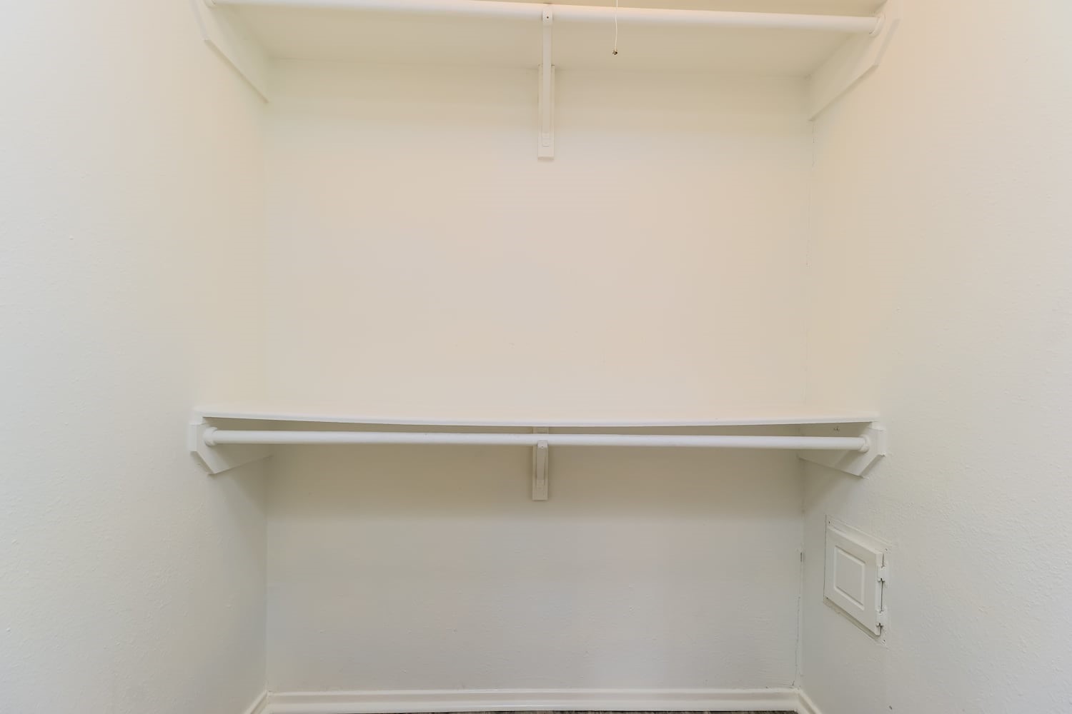23302 Upper Falls Court Property Photo 13