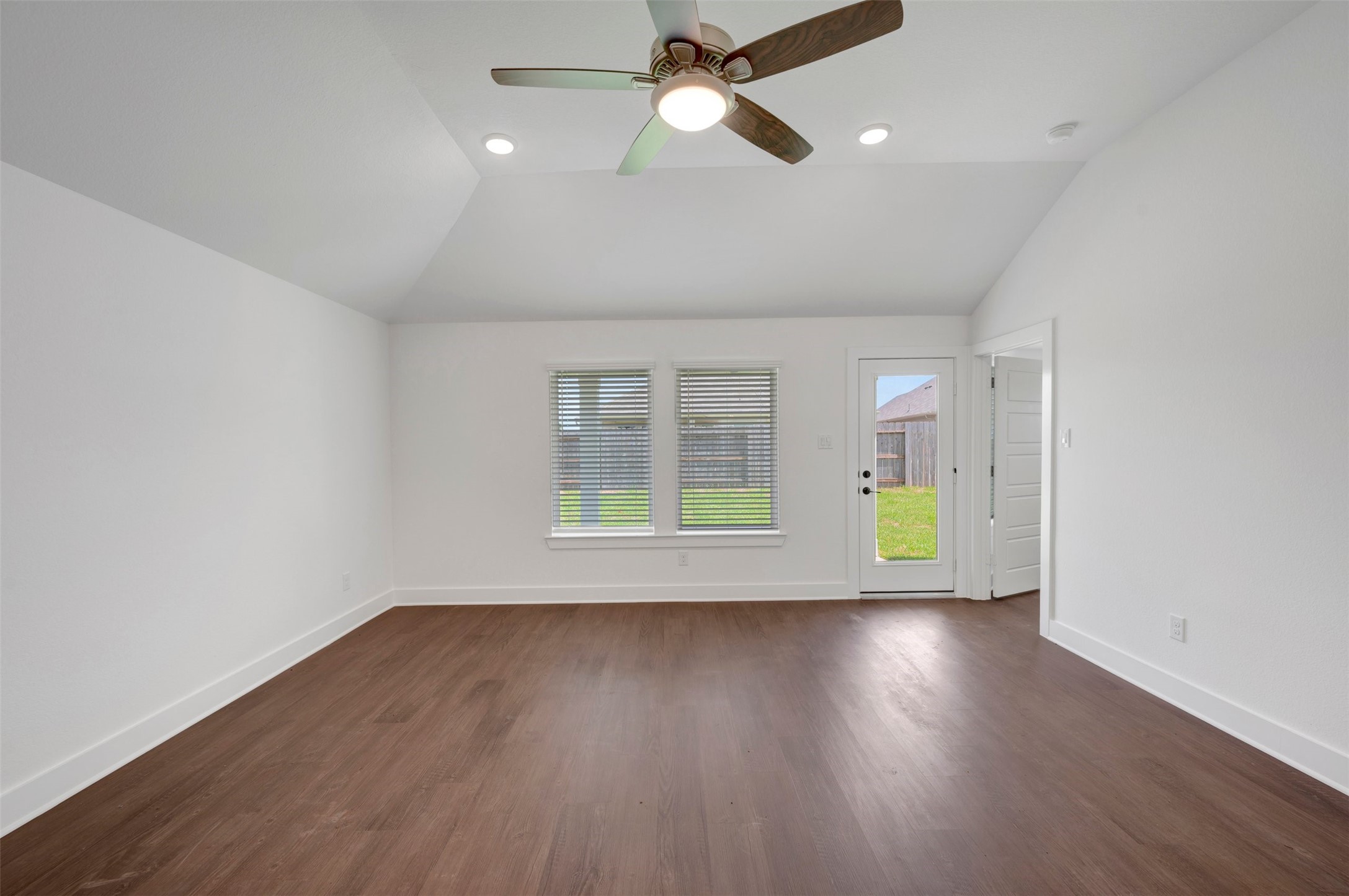 5803 Blazing Light Lane Property Photo 7