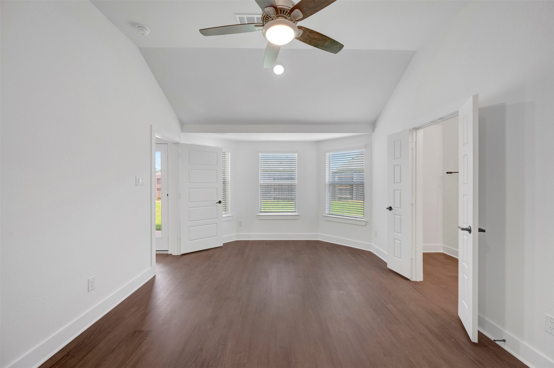 5803 Blazing Light Lane Property Photo 12