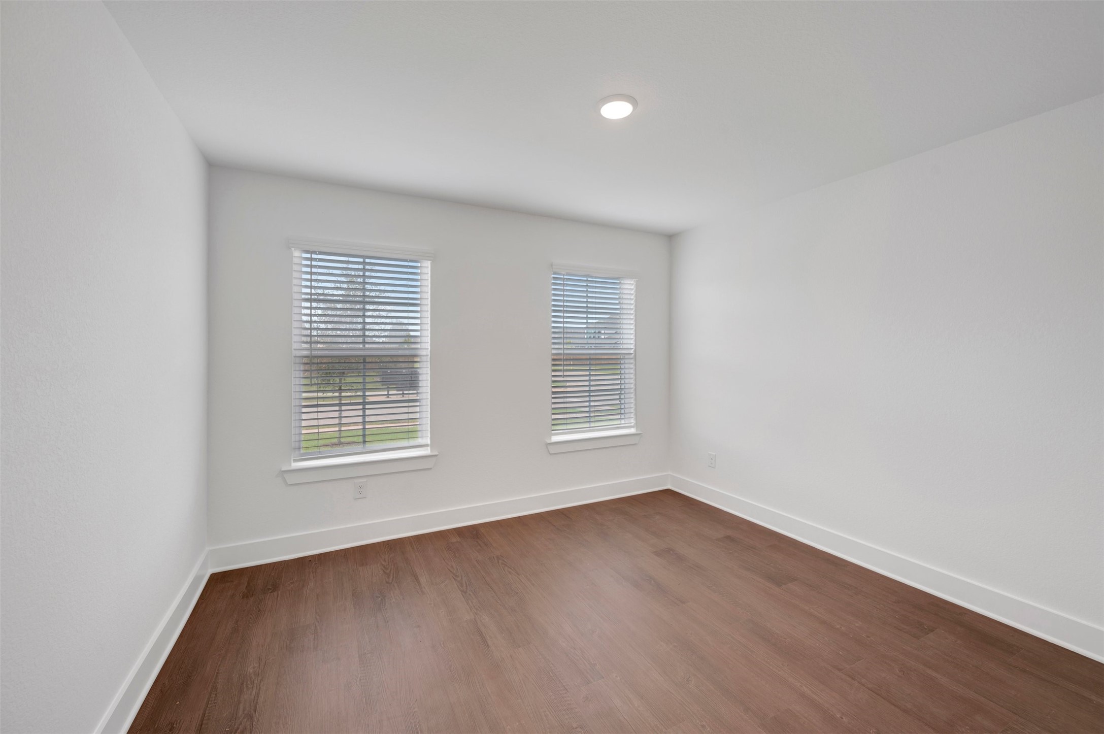 5803 Blazing Light Lane Property Photo 25