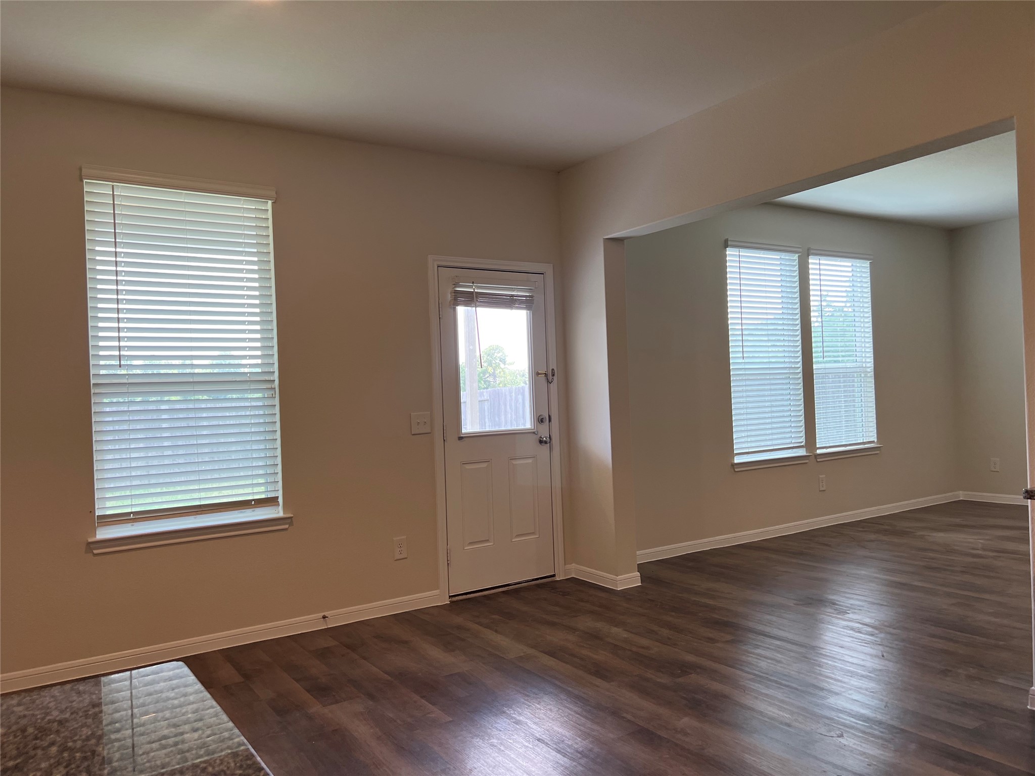 4711 Prairie Chase Drive Property Photo 8