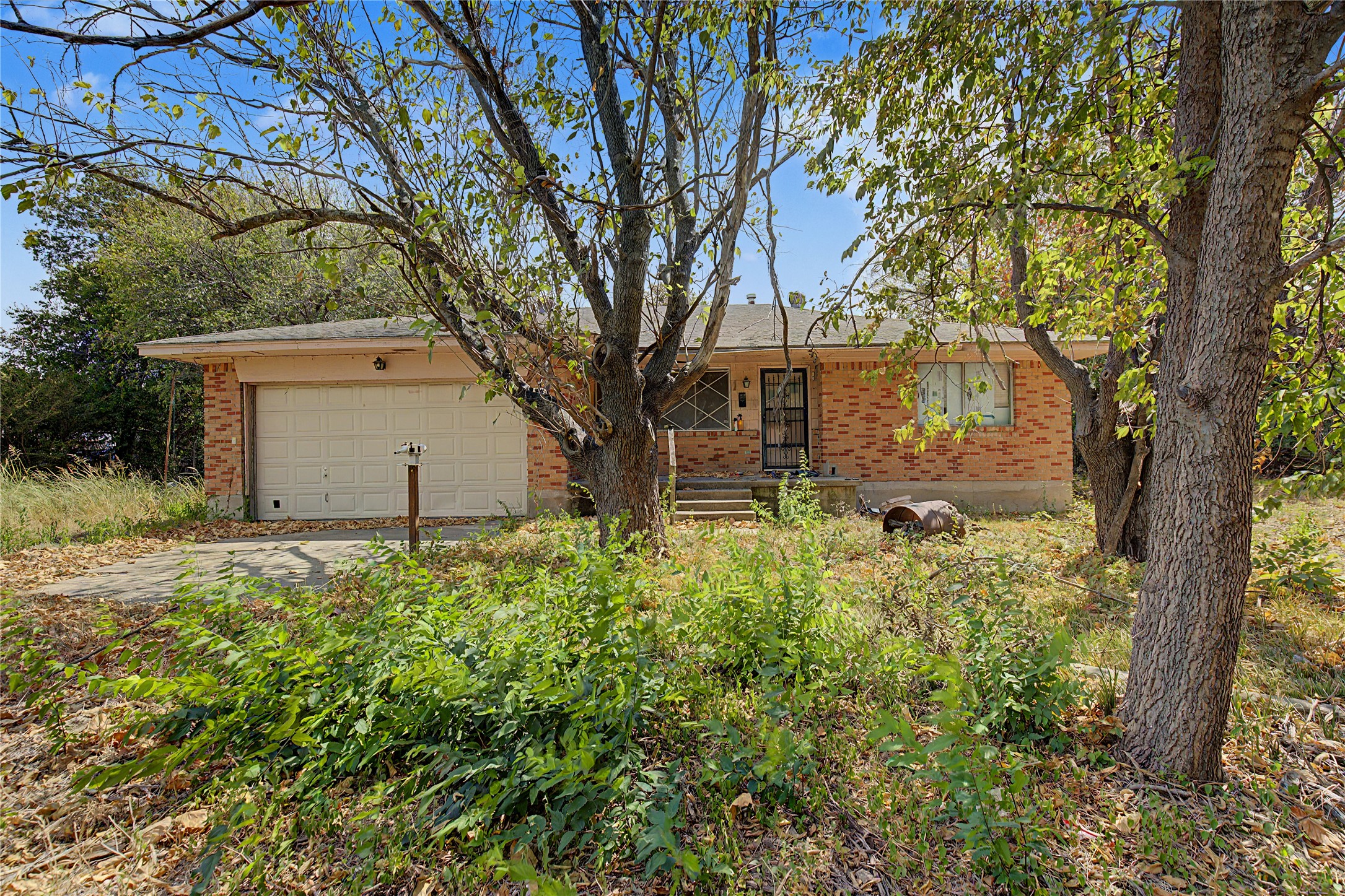 410 Ellis Avenue Property Photo 4