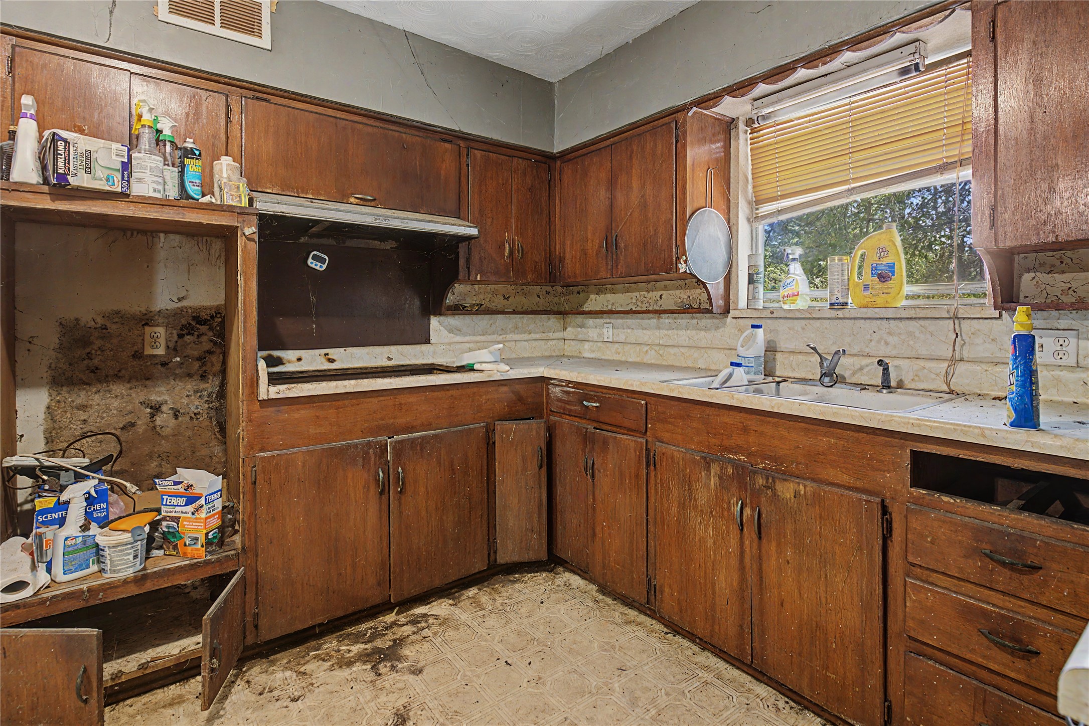 410 Ellis Avenue Property Photo 10