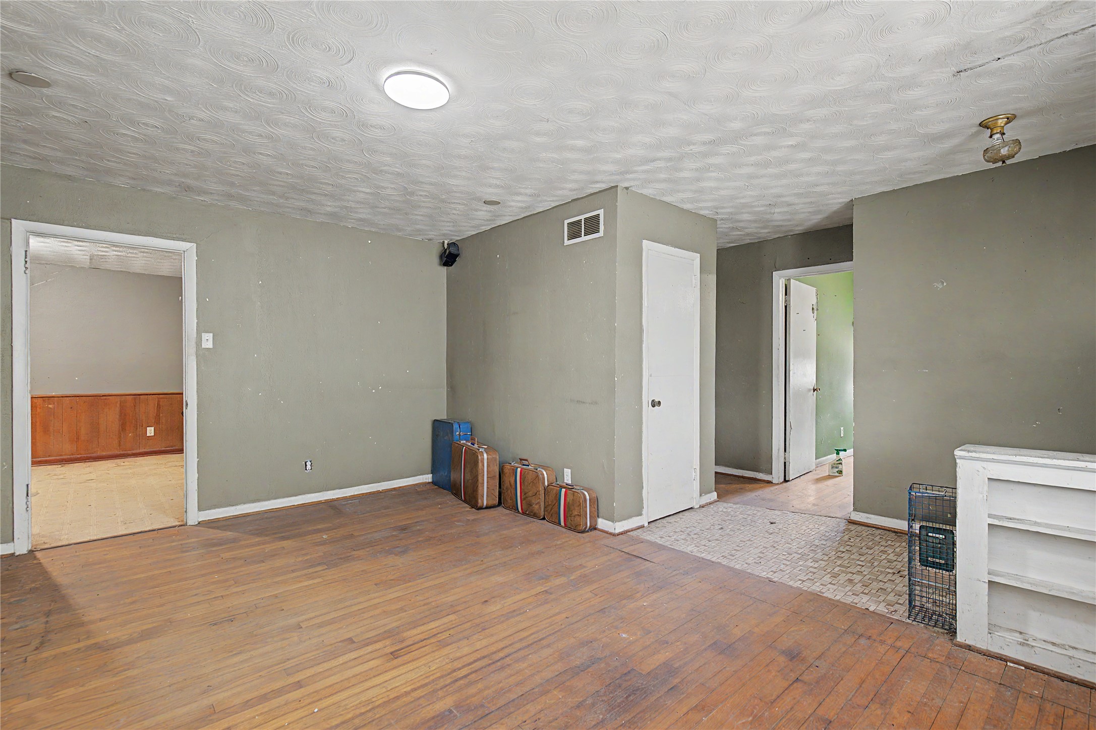 410 Ellis Avenue Property Photo 13