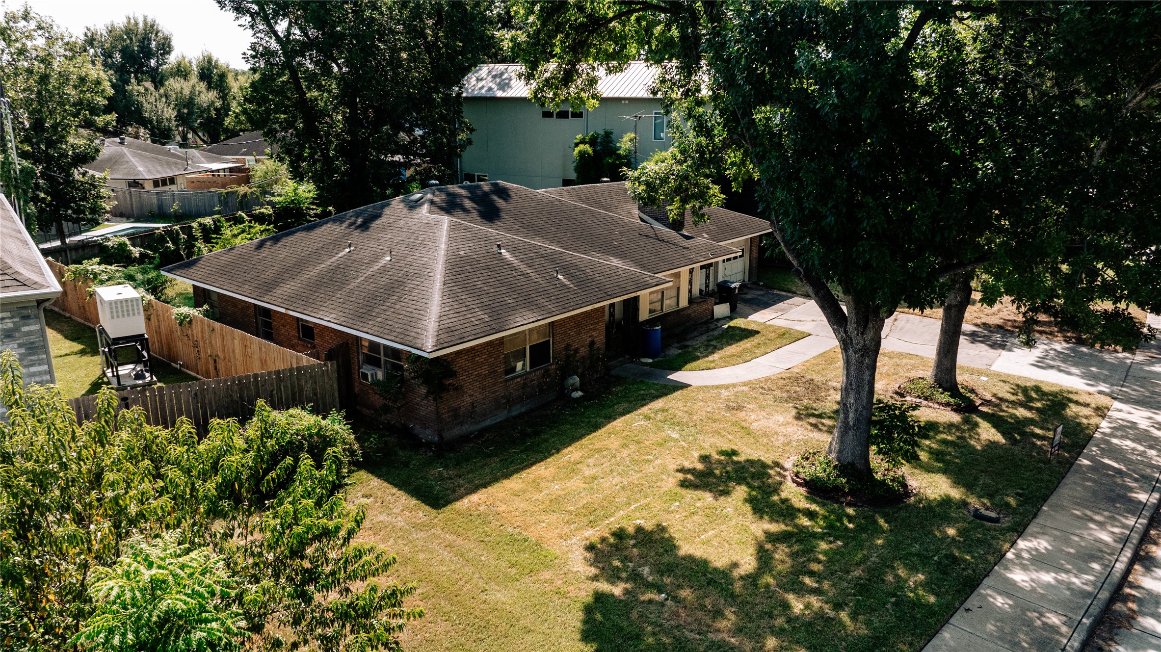 3807 Linkwood Drive Property Photo 6