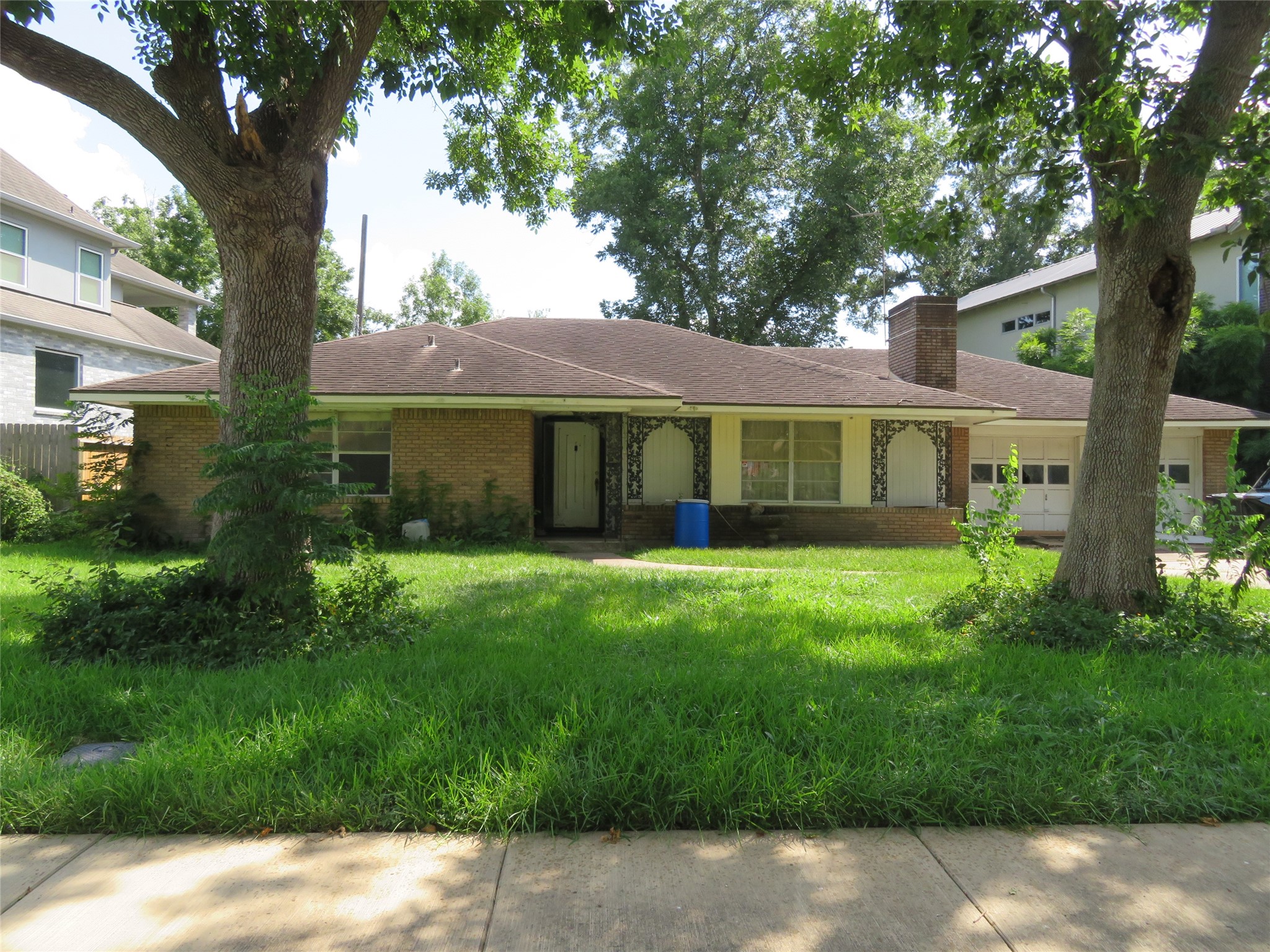 3807 Linkwood Drive Property Photo 9