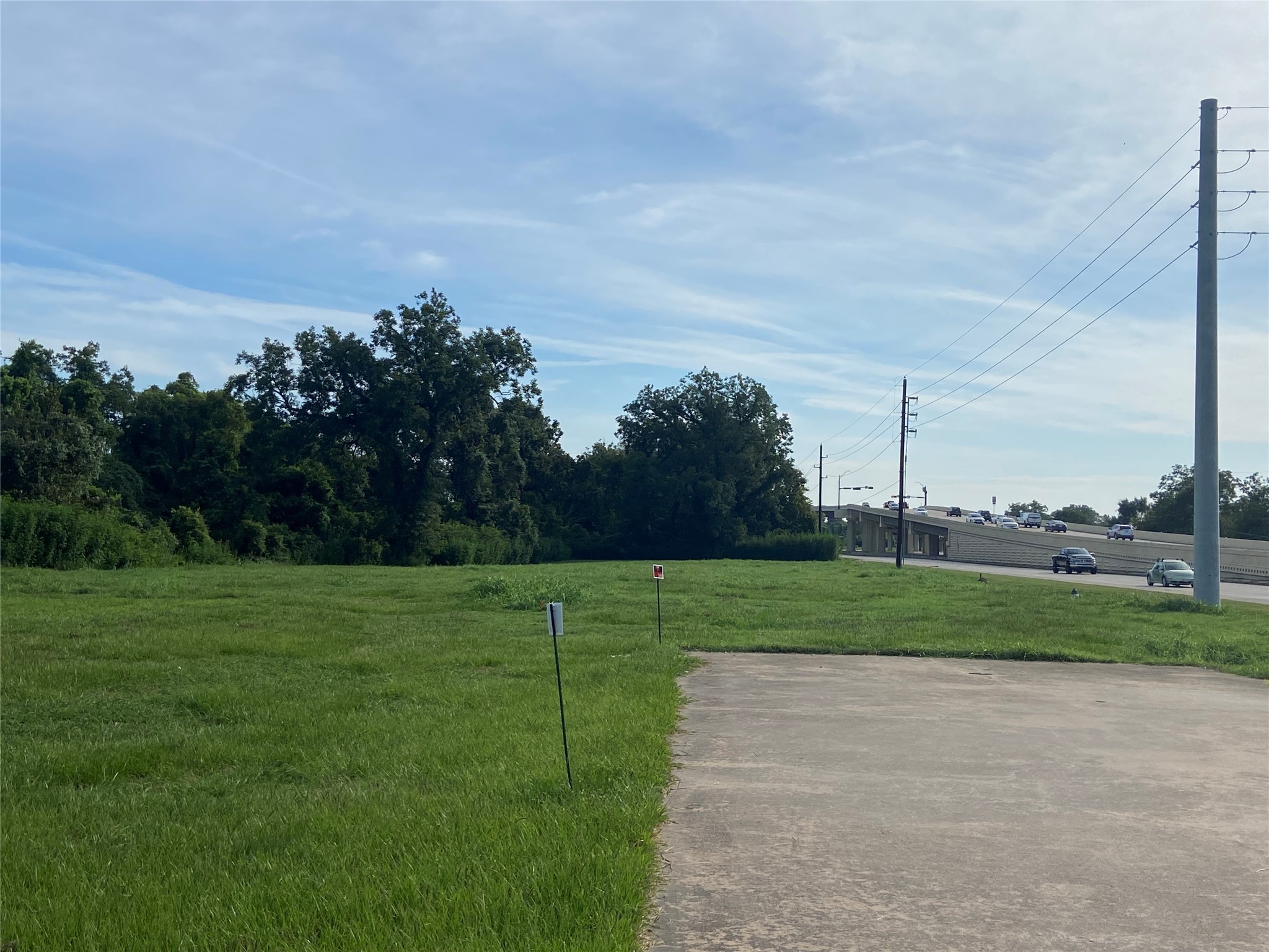 1221 E Highway 90A Property Photo 1