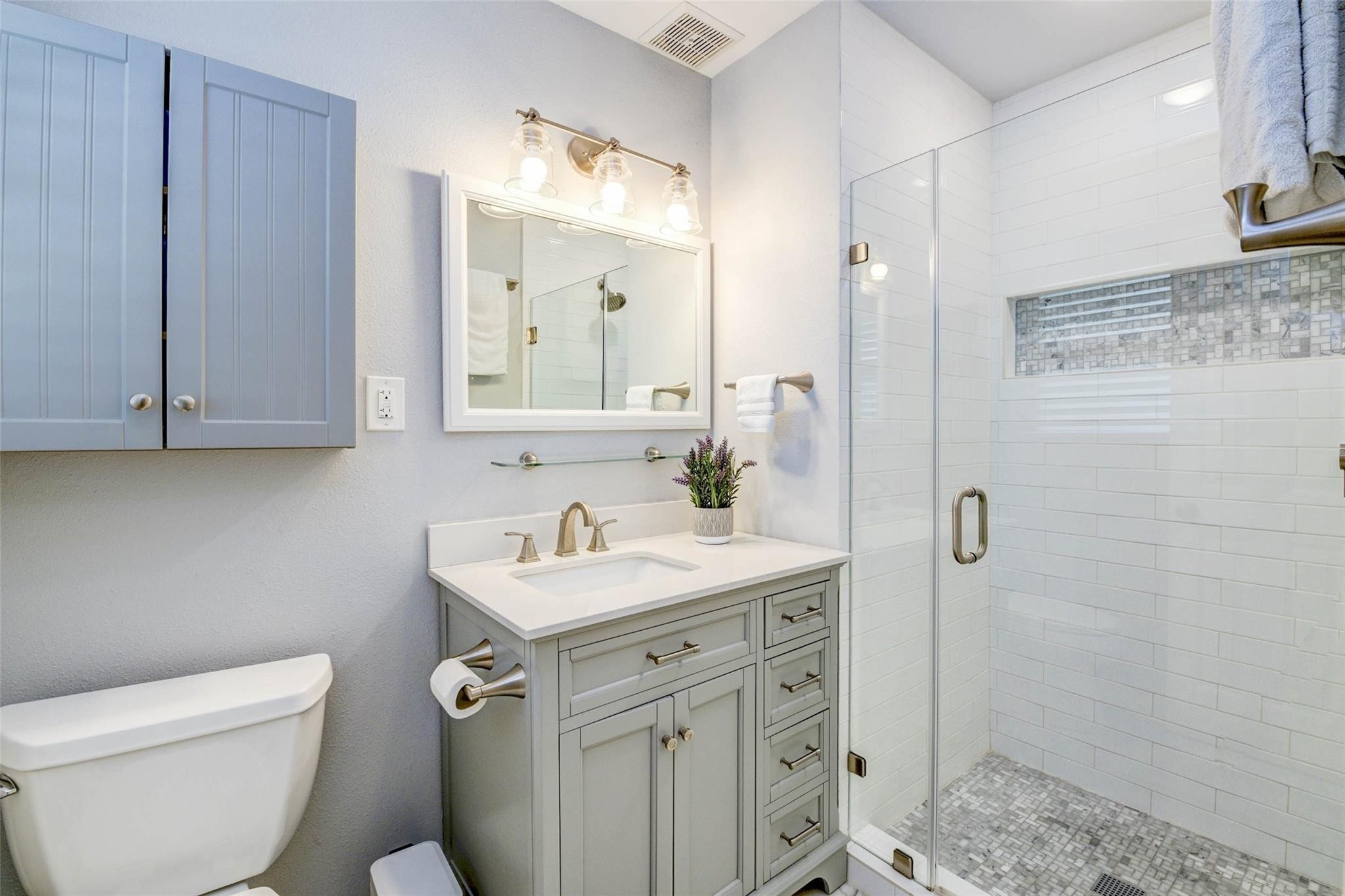 6914 Alderney Drive Property Photo 17
