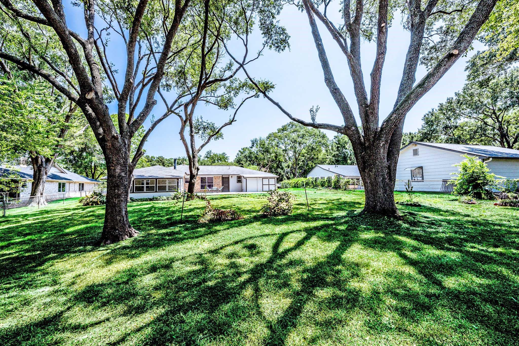 13185 Crest Drive Property Photo 7