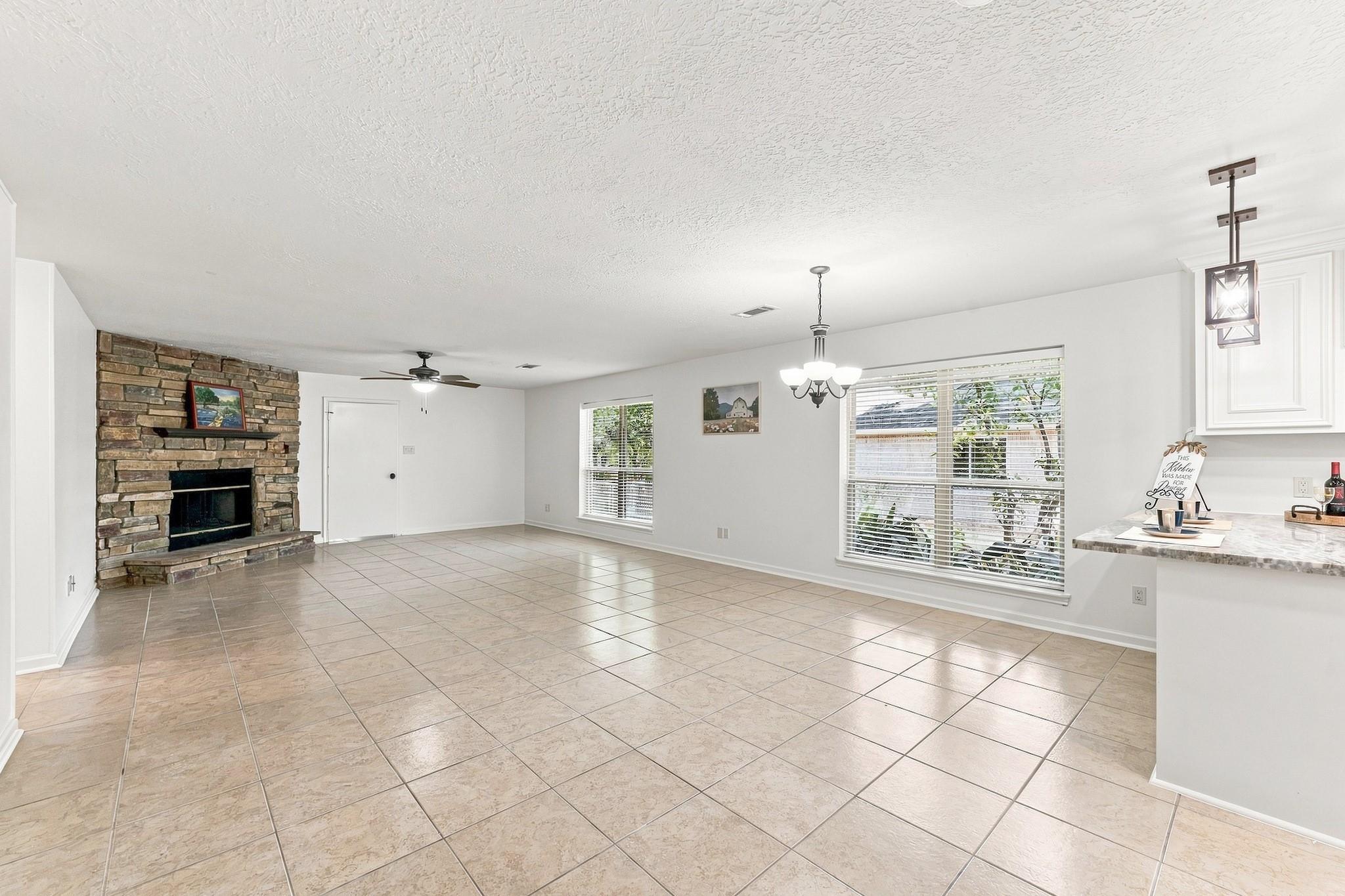 13185 Crest Drive Property Photo 11