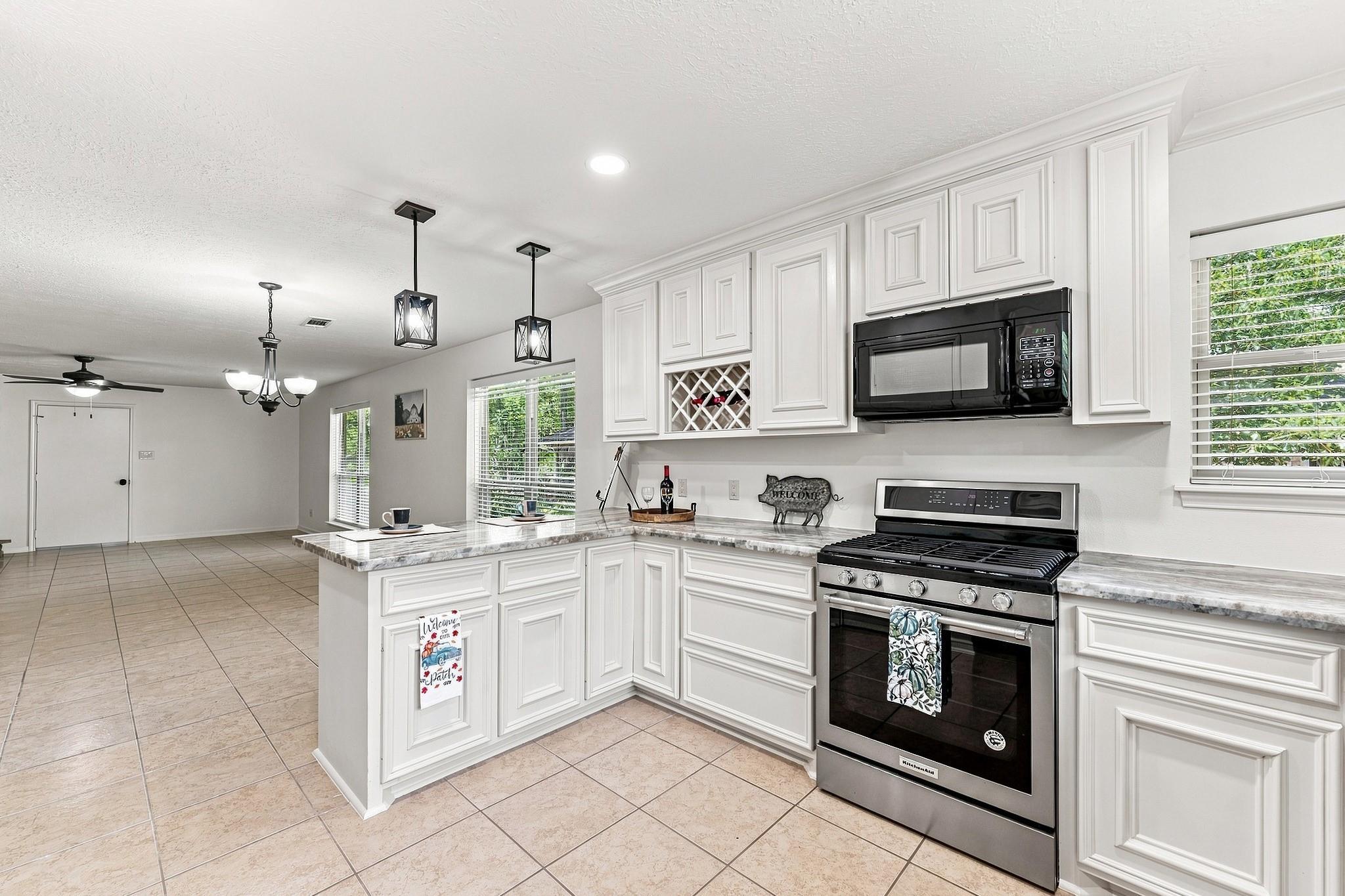 13185 Crest Drive Property Photo 13