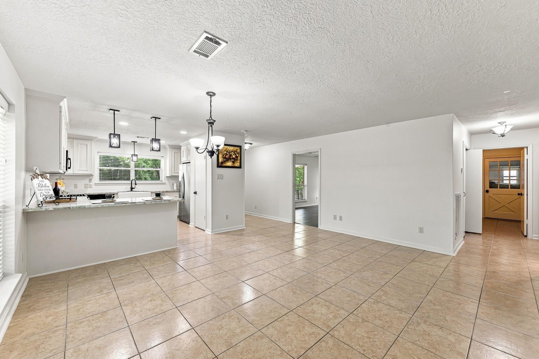 13185 Crest Drive Property Photo 18