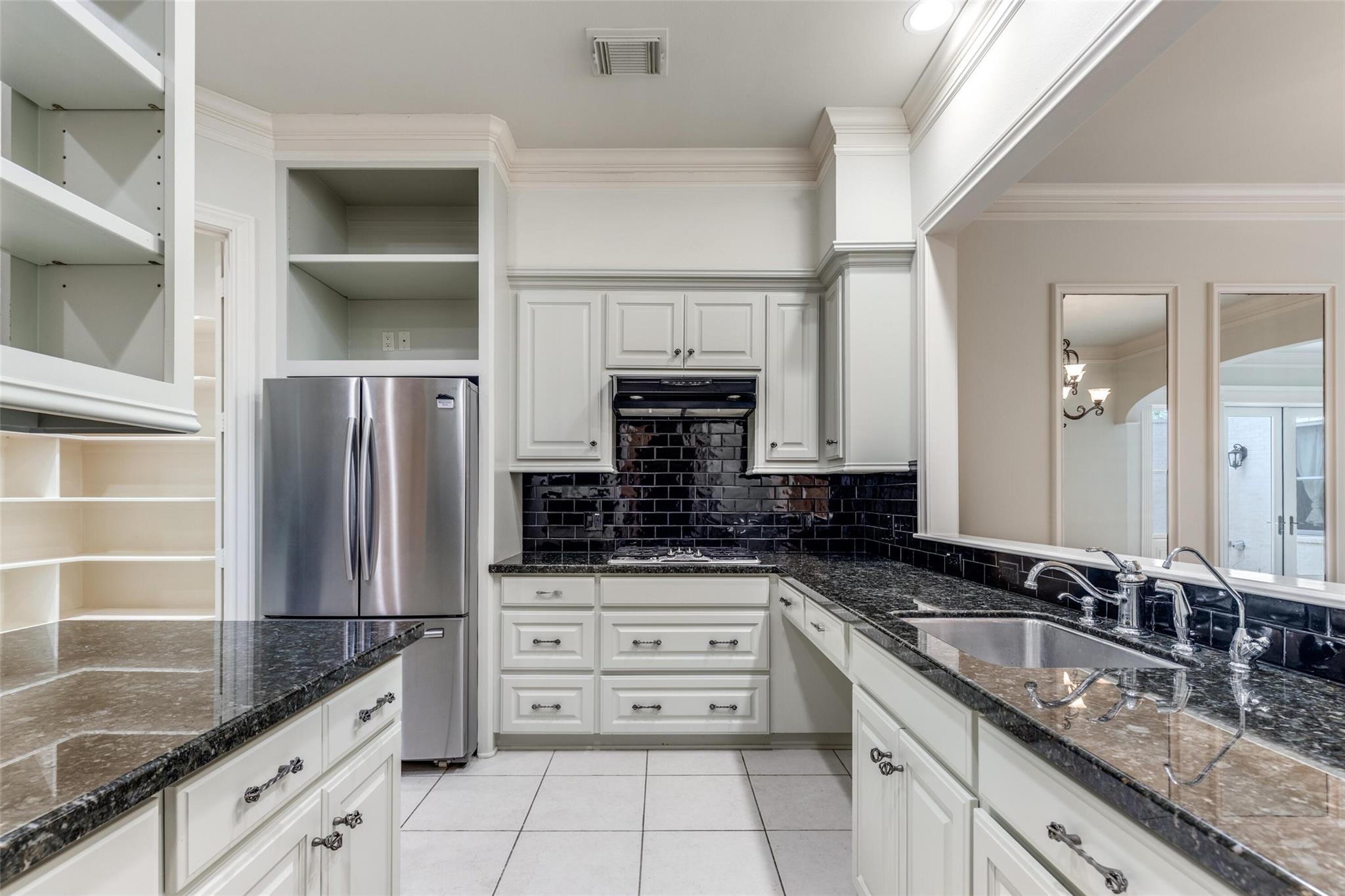 927 Nicholson Street, Houston Tx 77008 Property Photo 11