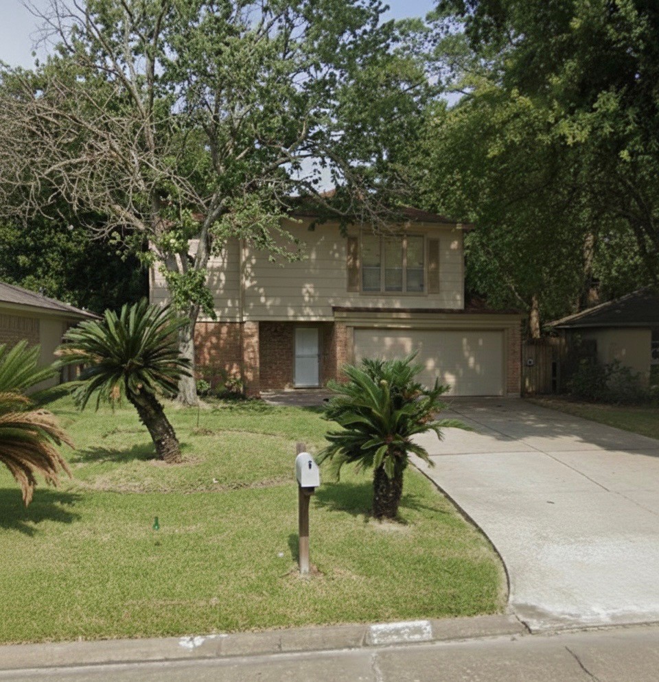 20269 Fieldtree Drive Property Photo 1