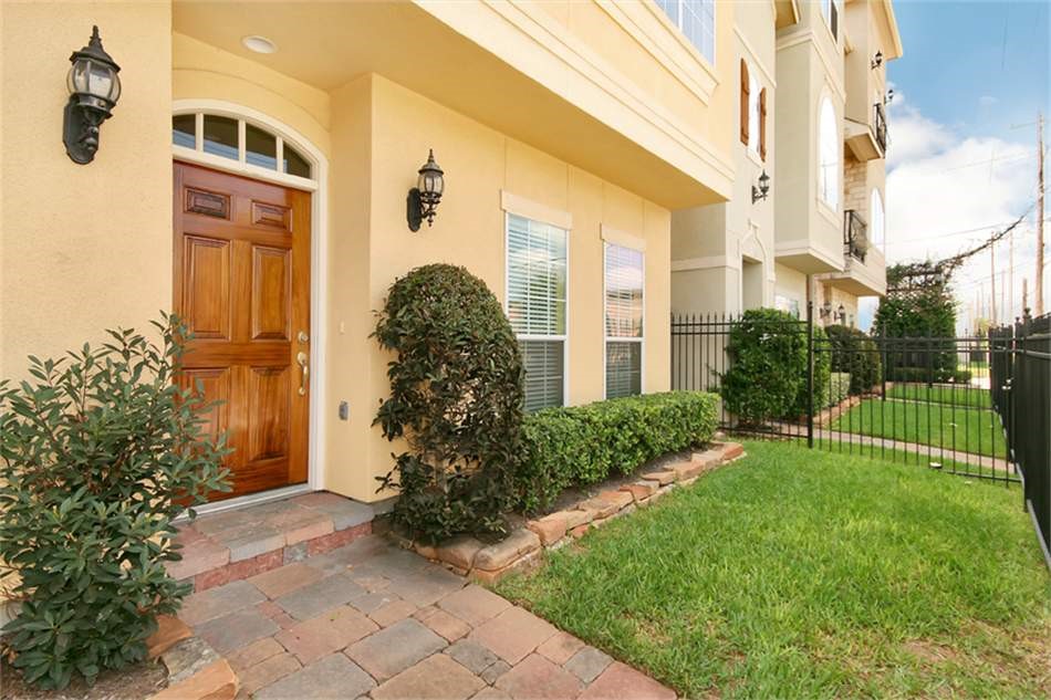 1717 Spring Street Property Photo 2