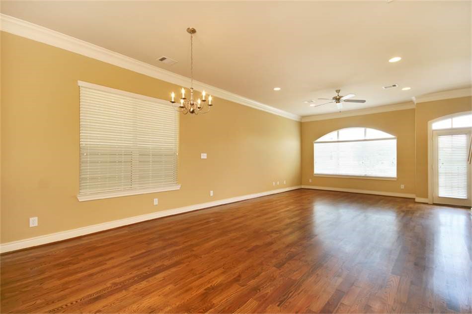 1717 Spring Street Property Photo 4