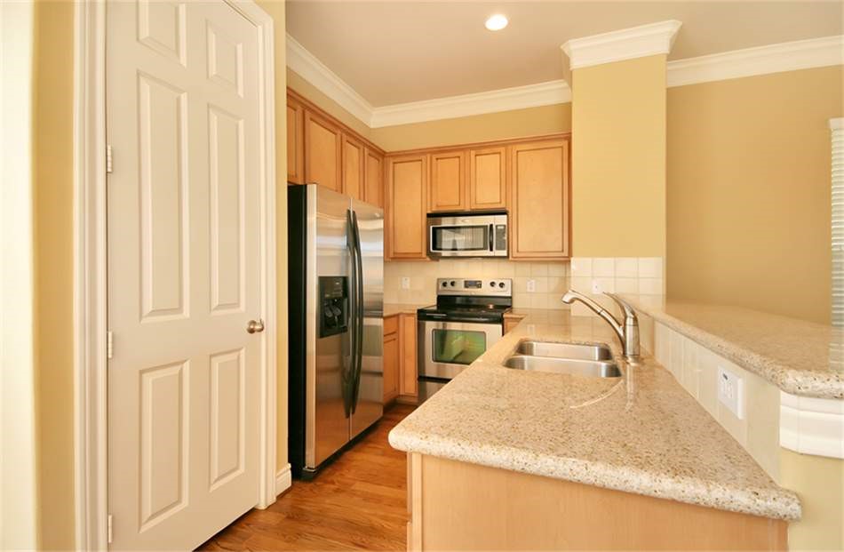 1717 Spring Street Property Photo 5
