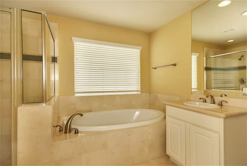1717 Spring Street Property Photo 8