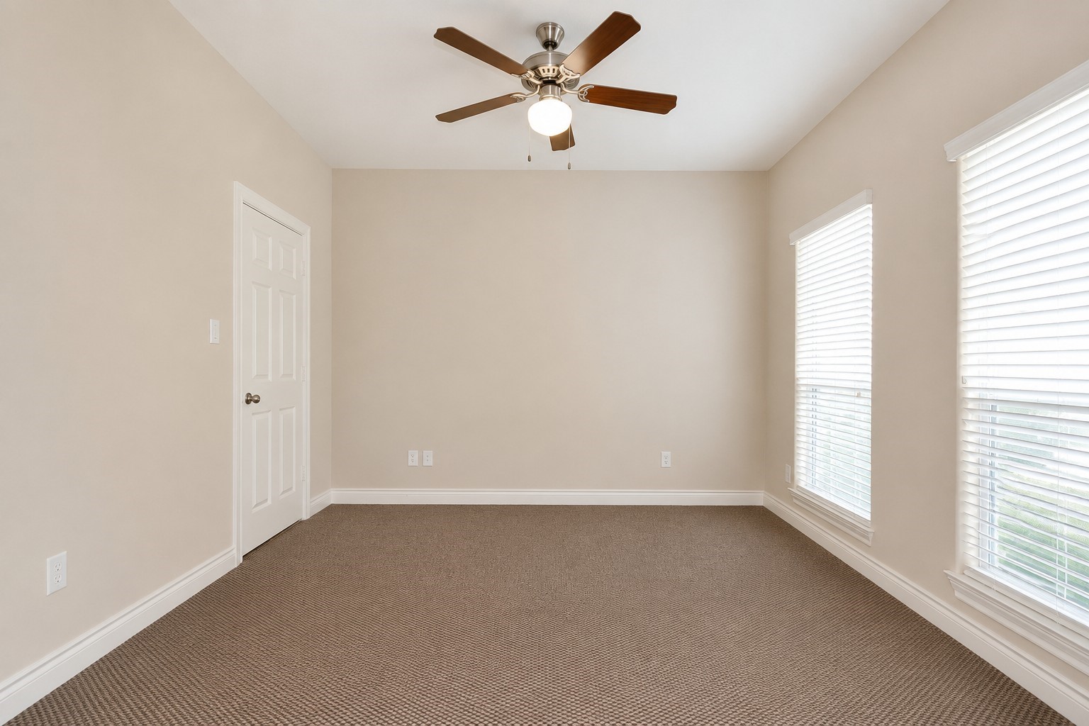 1717 Spring Street Property Photo 12