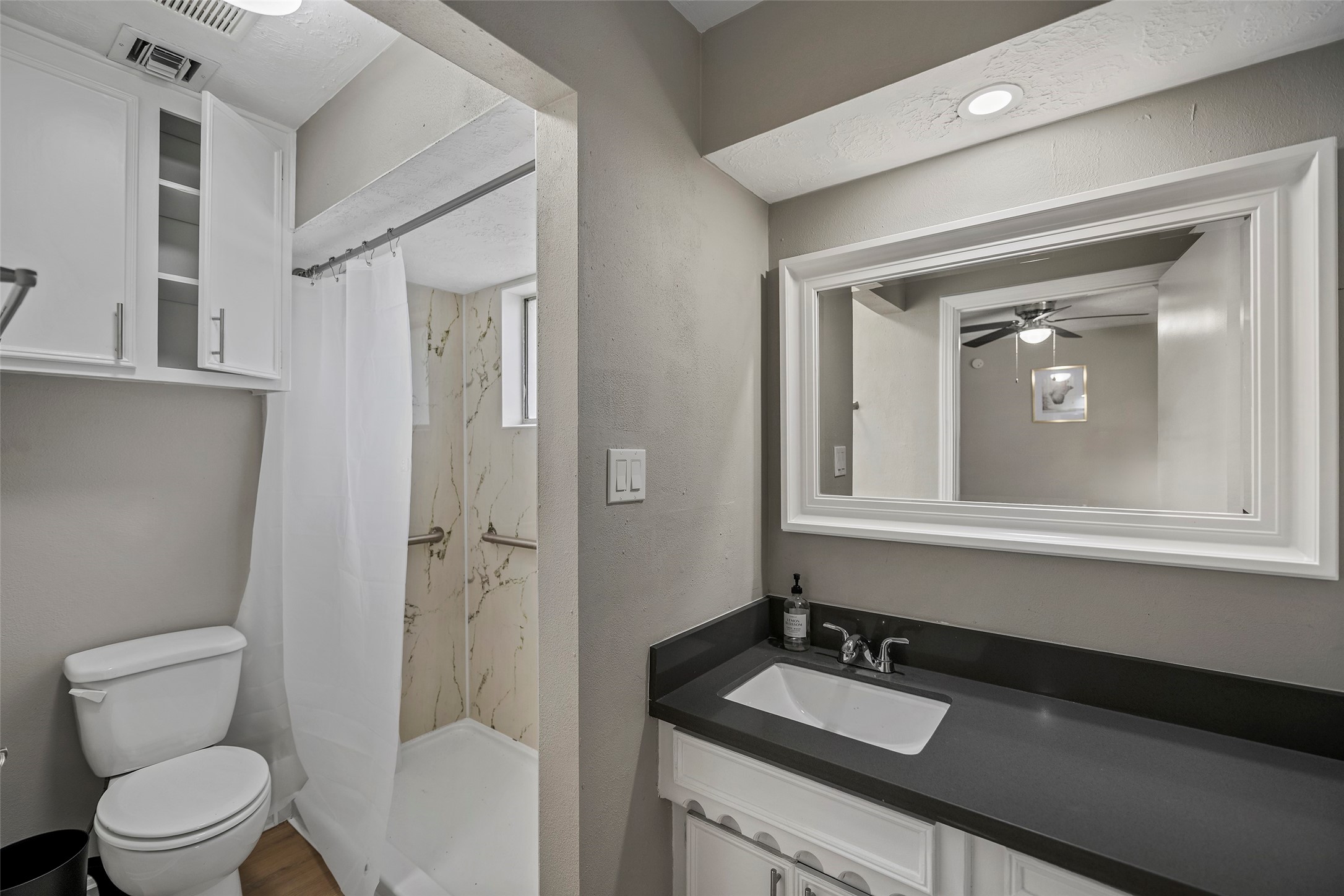 22114 Merrymount Drive Property Photo 9