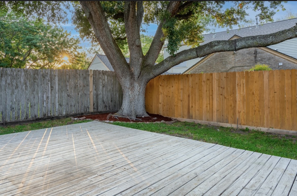 12226 Ravenmoor Drive Property Photo 24