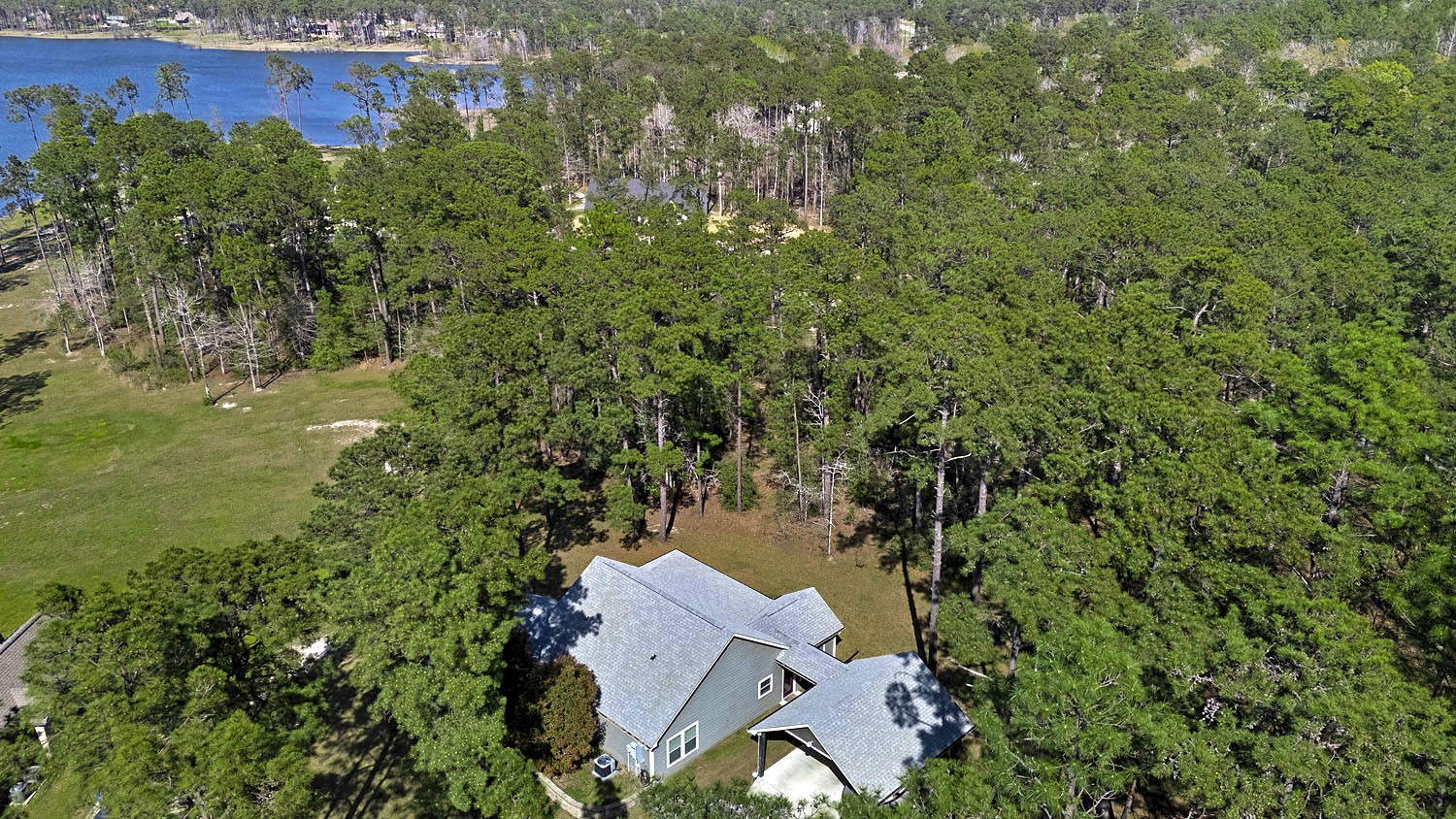 210 Shoreline Drive Property Photo 1