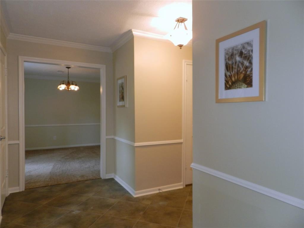 9403 Oxted Lane Property Photo 4