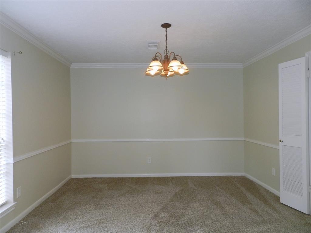 9403 Oxted Lane Property Photo 5