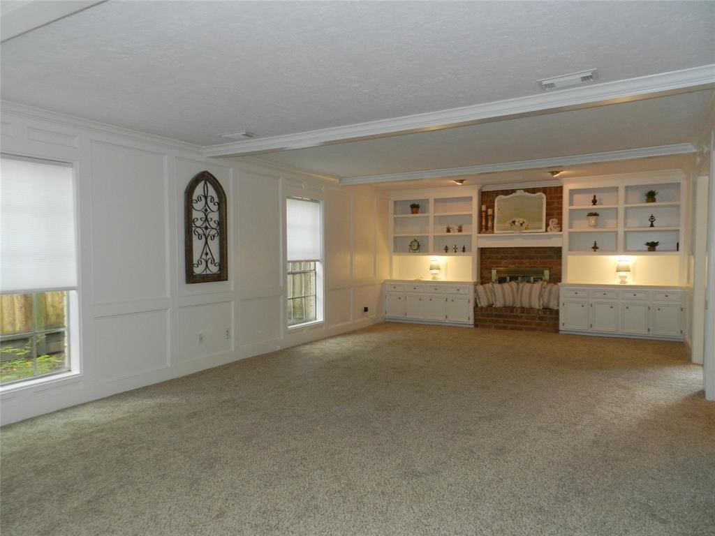 9403 Oxted Lane Property Photo 15