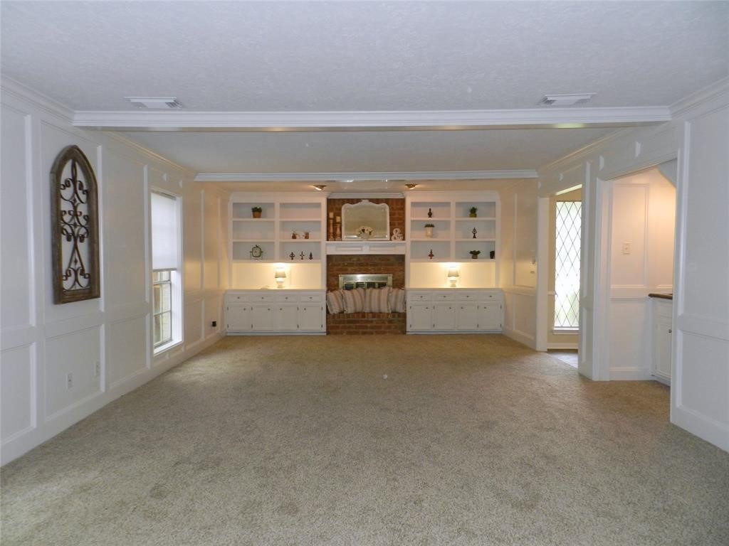 9403 Oxted Lane Property Photo 16