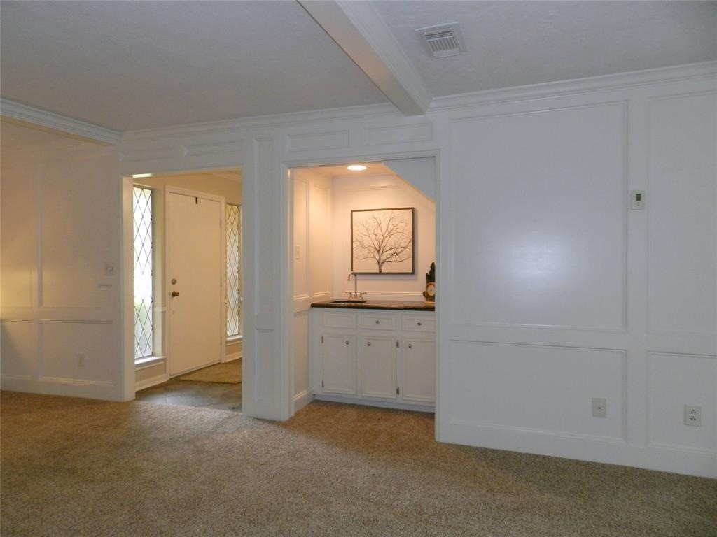9403 Oxted Lane Property Photo 17