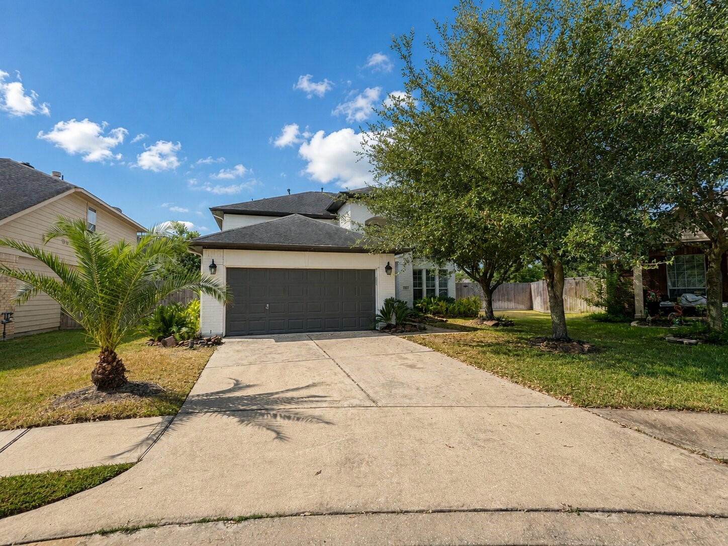 16935 Jelly Park Stone Drive Property Photo 2