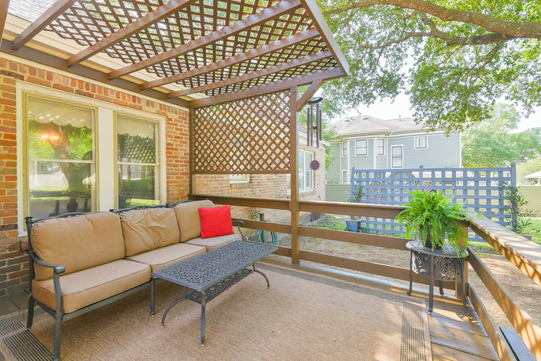 802 S Day Street Property Photo 10