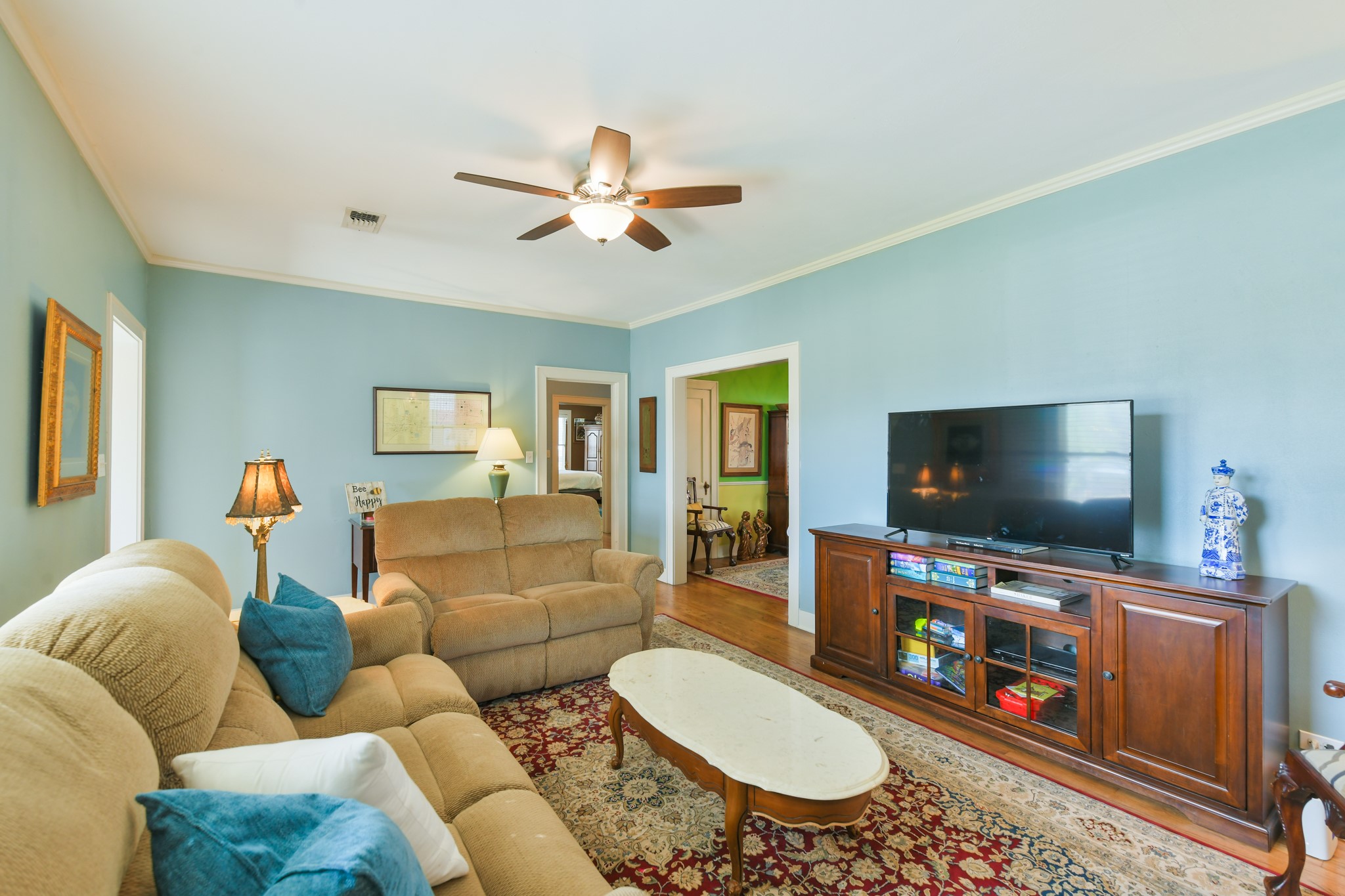 802 S Day Street Property Photo 15