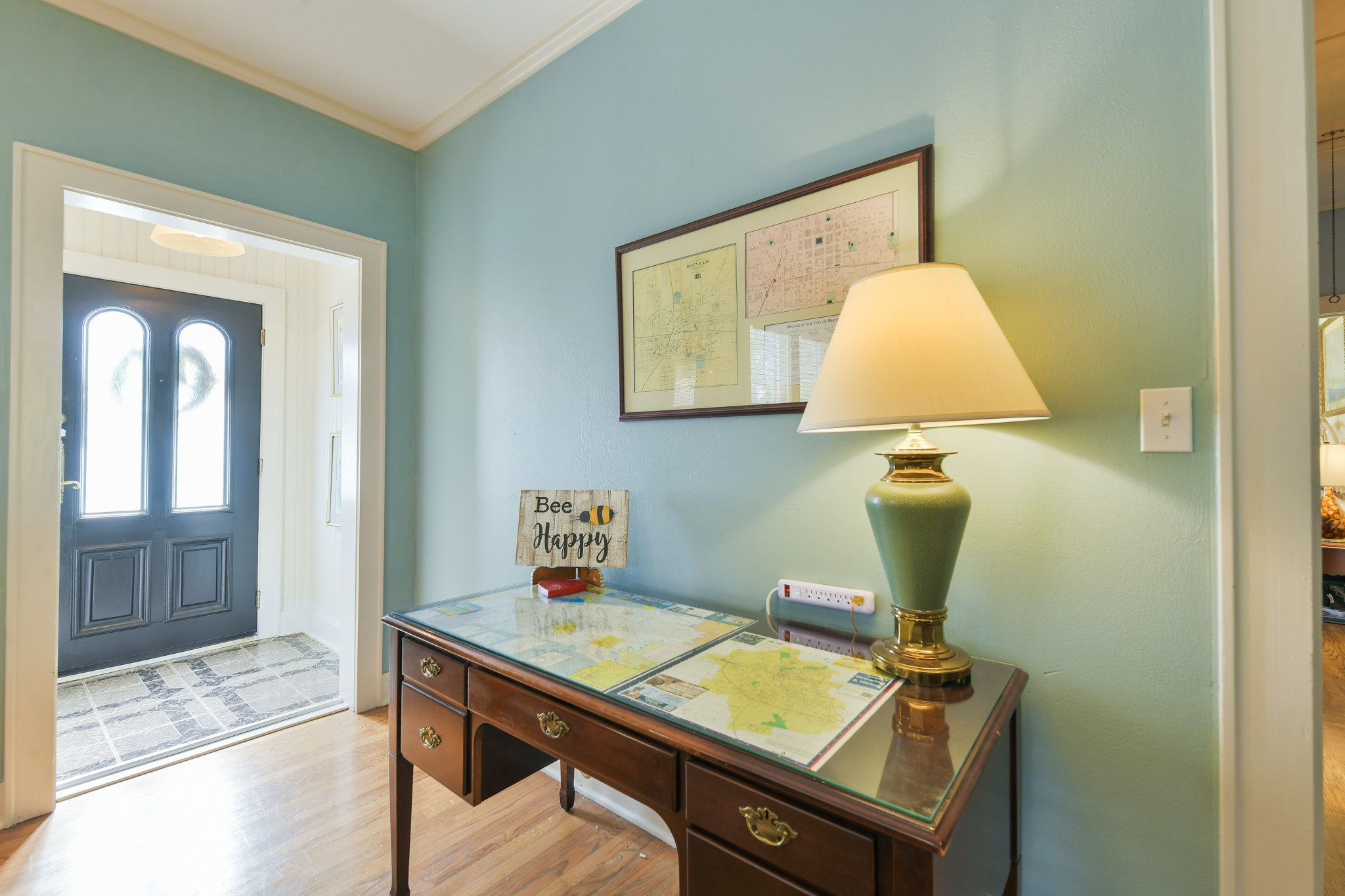 802 S Day Street Property Photo 16