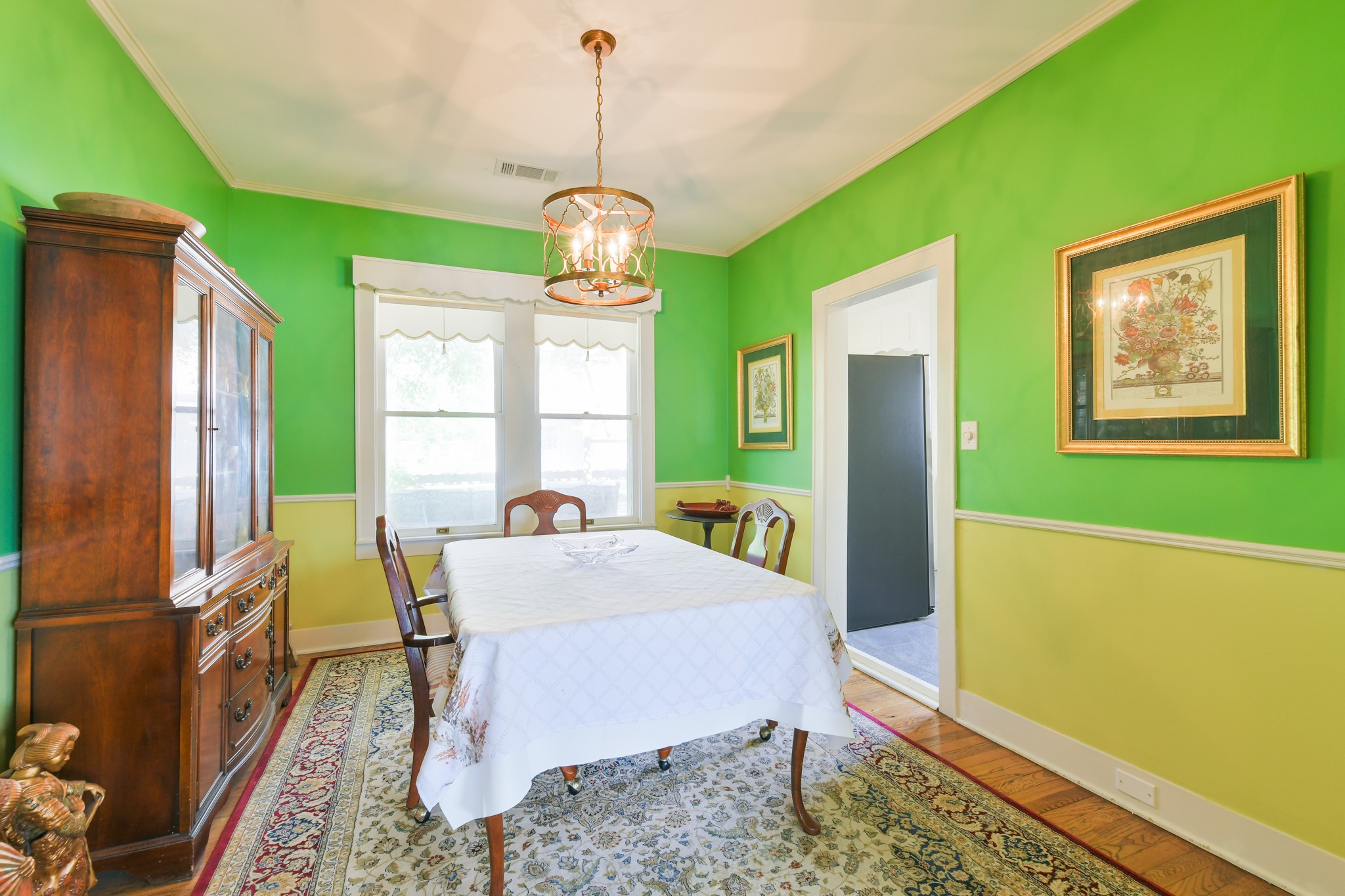 802 S Day Street Property Photo 18