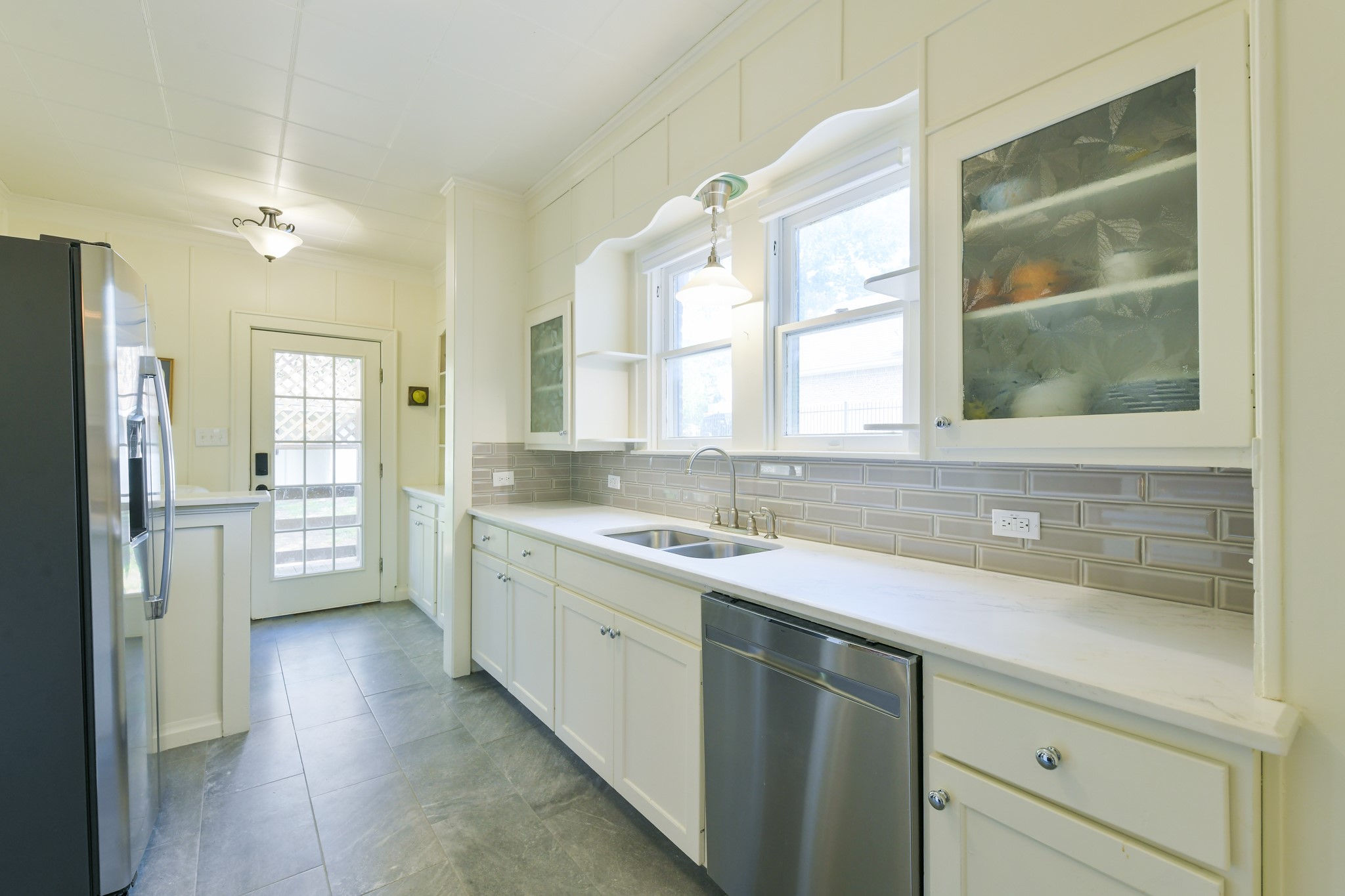 802 S Day Street Property Photo 28