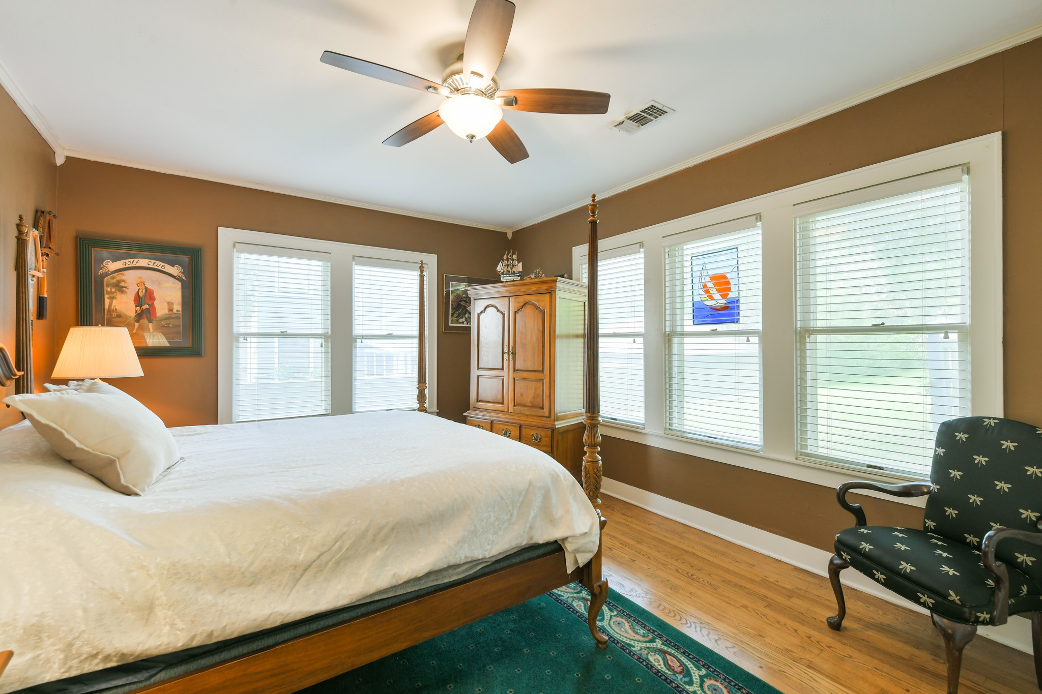 802 S Day Street Property Photo 37