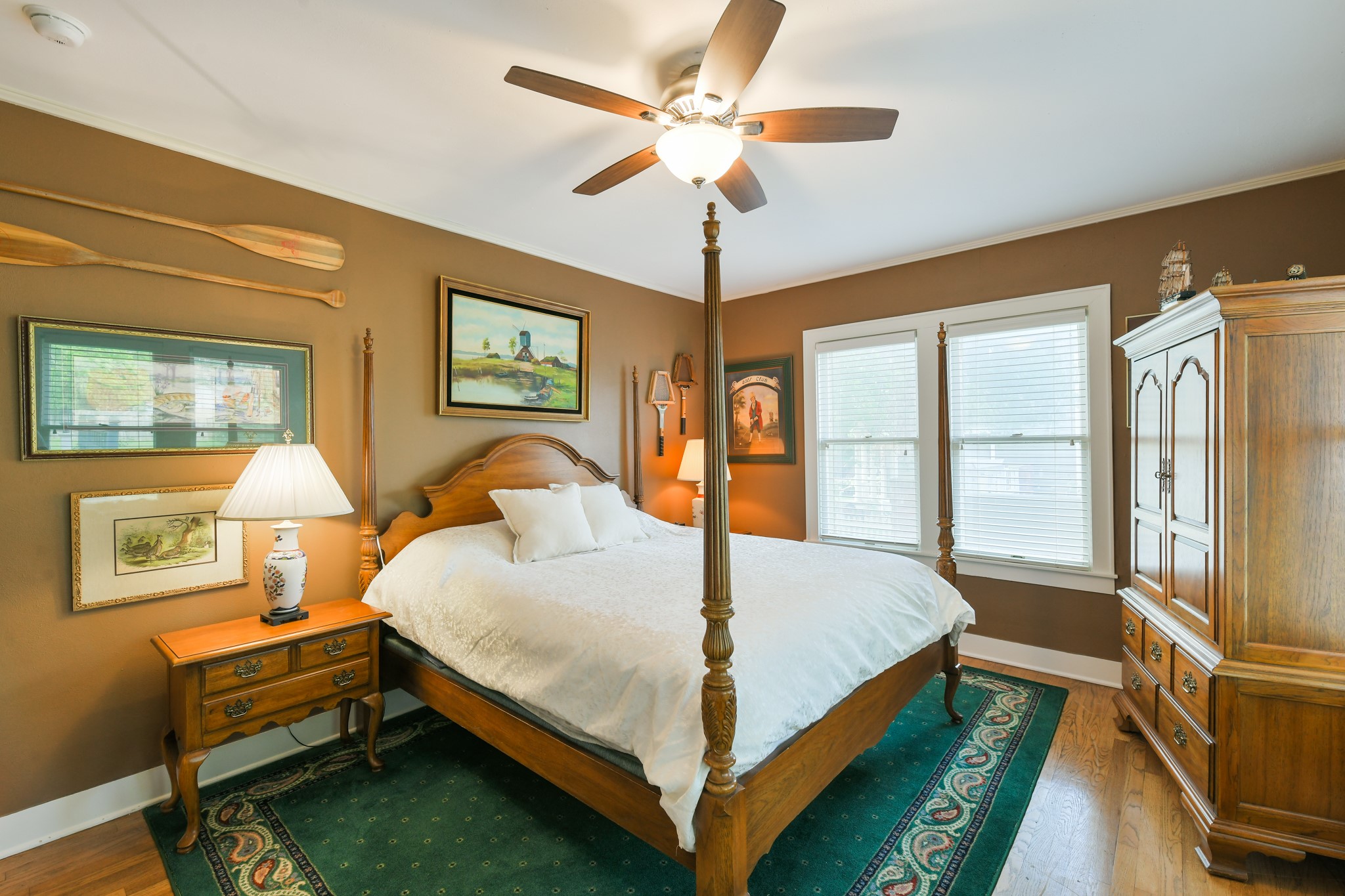 802 S Day Street Property Photo 38