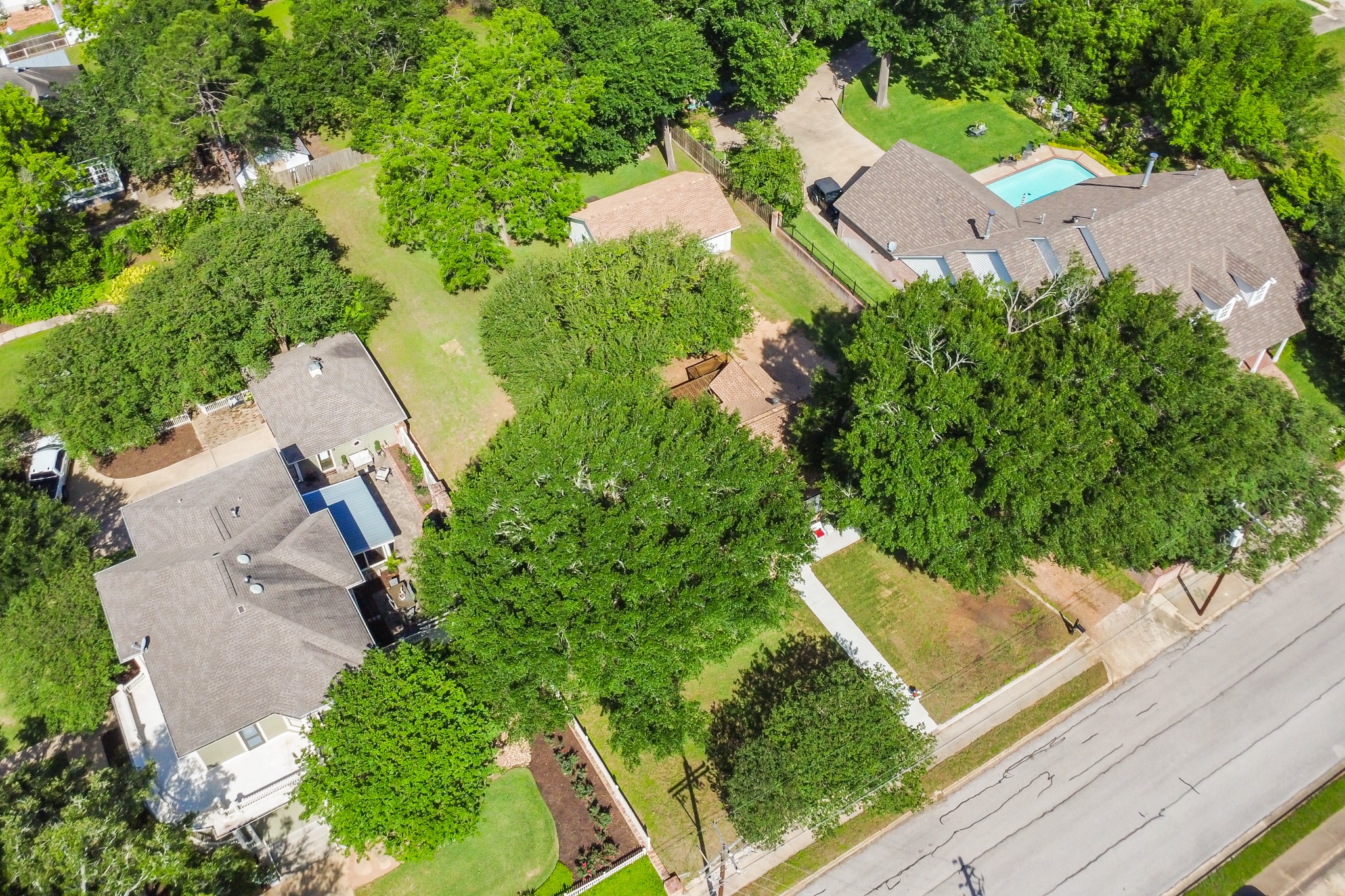 802 S Day Street Property Photo 46