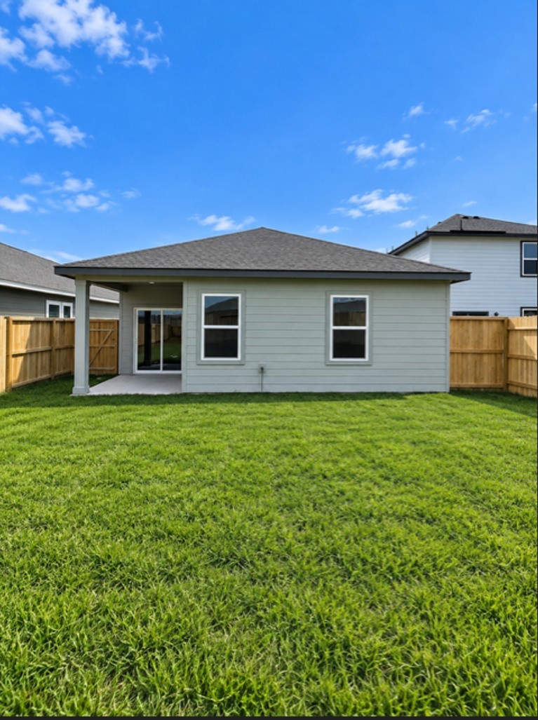 18641 Shauna Danielle Drive Property Photo 11