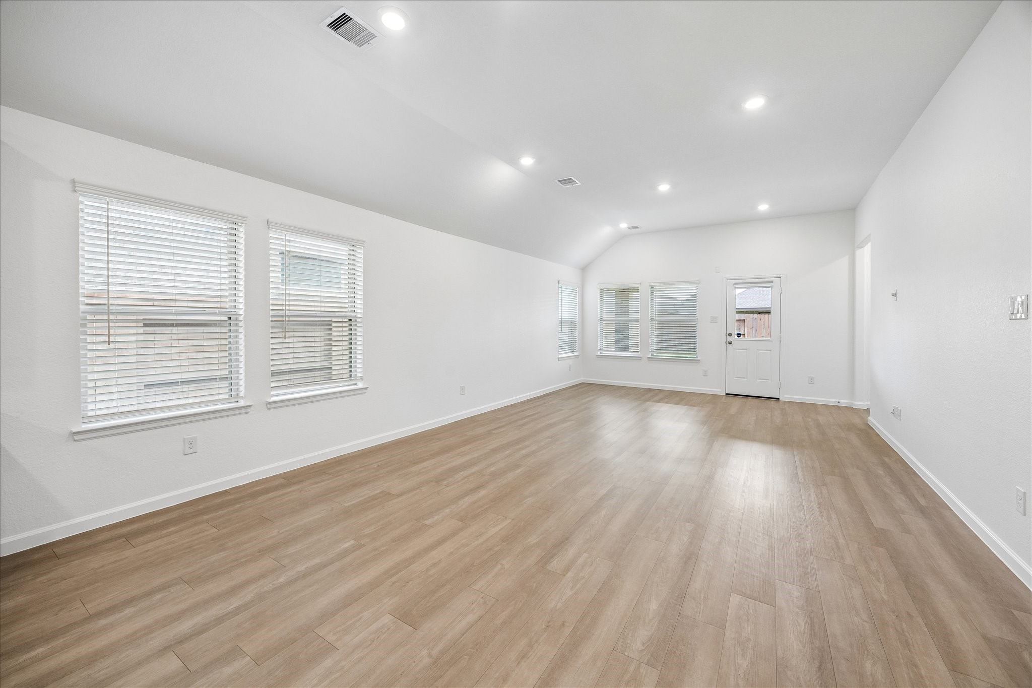 7202 Darting Plover Way Property Photo 15
