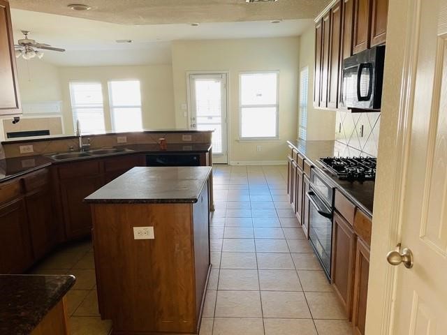 9506 Carsonmont Lane Property Photo 7