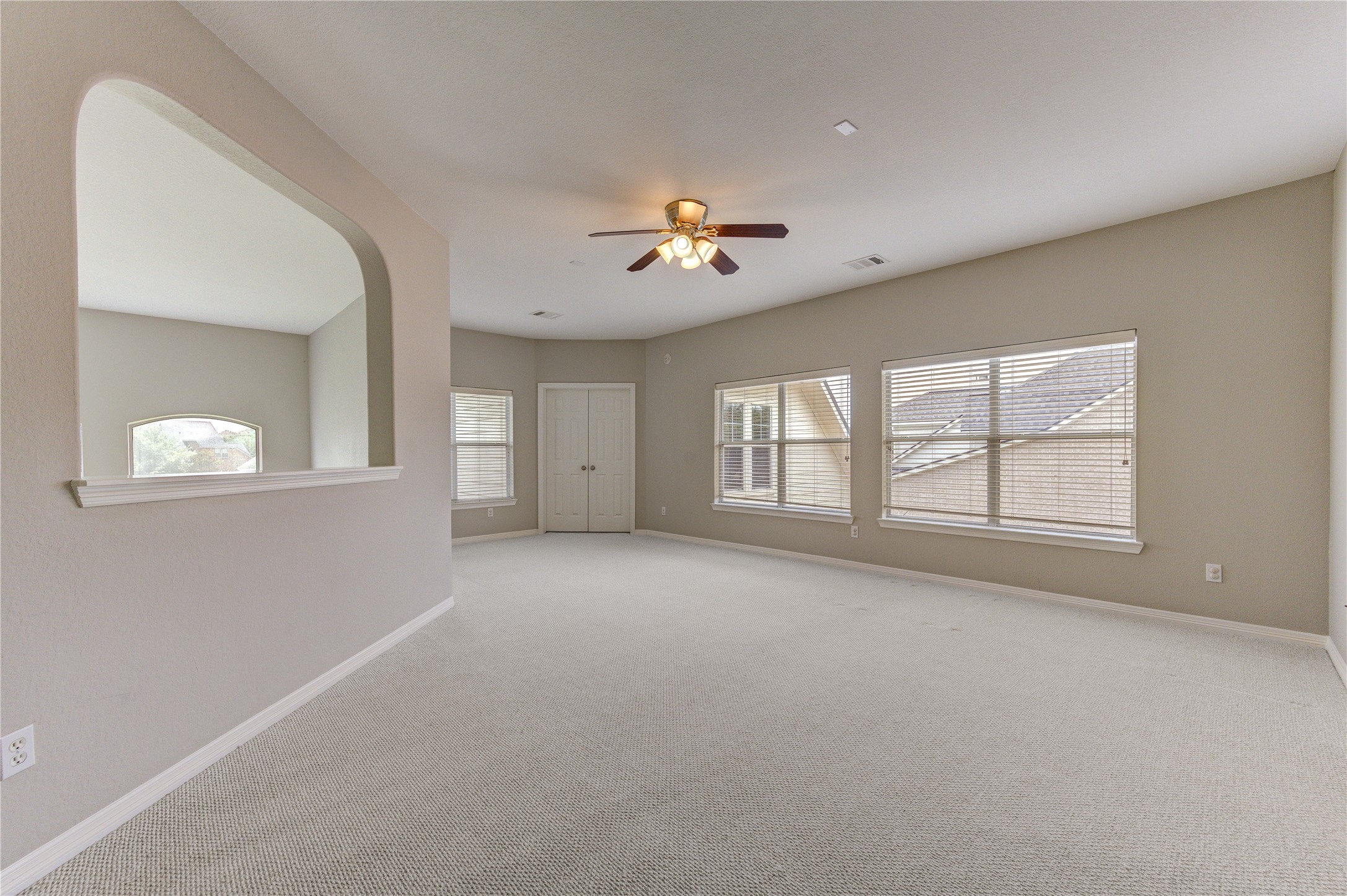 3819 Rivermoss Lane Property Photo 8