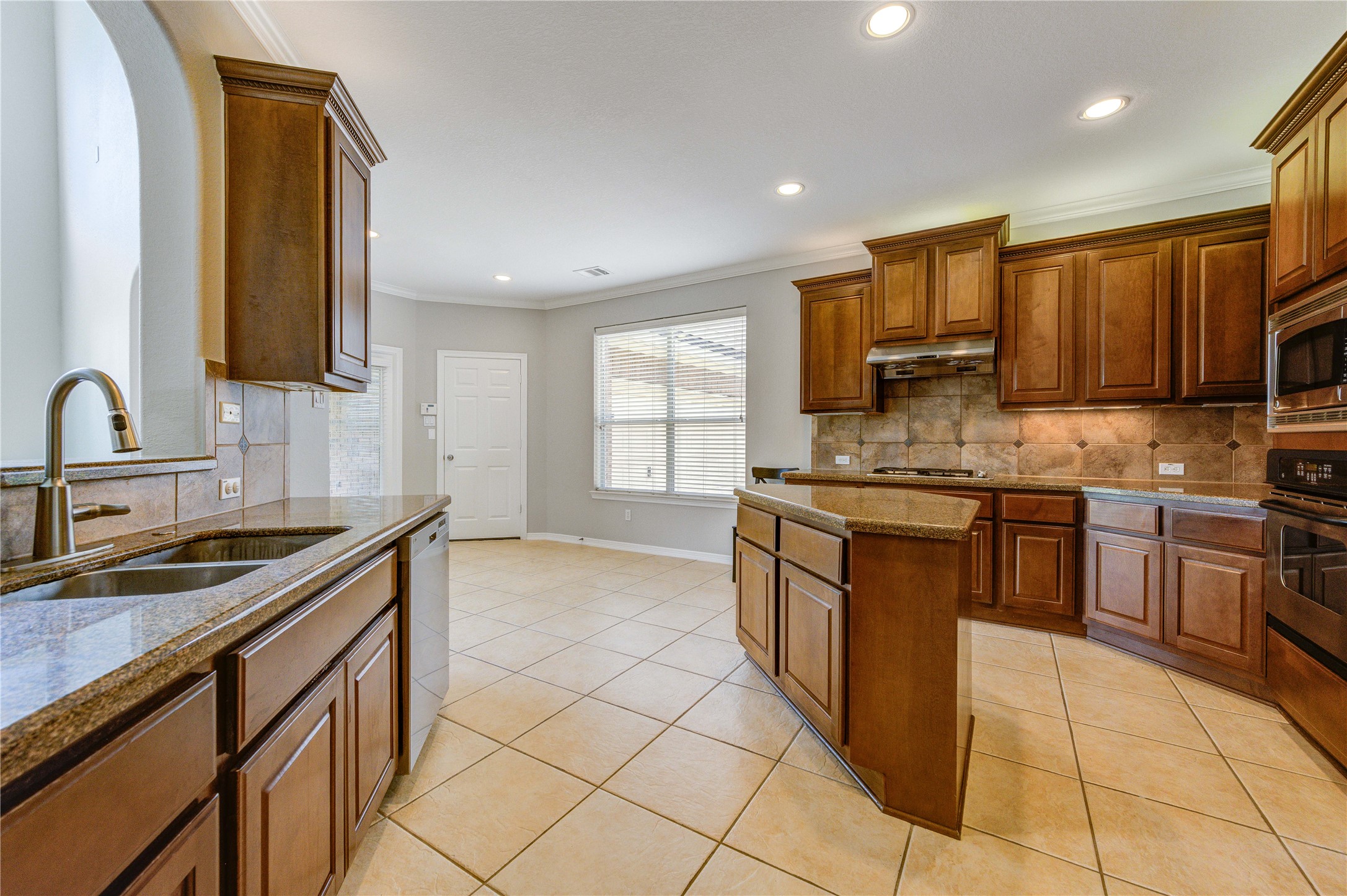 3819 Rivermoss Lane Property Photo 19