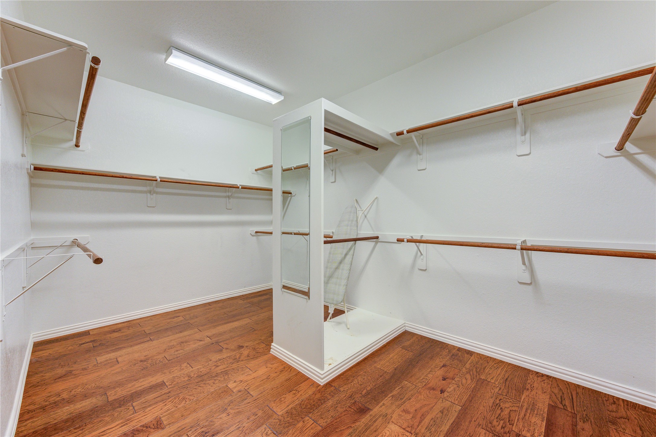 3819 Rivermoss Lane Property Photo 28
