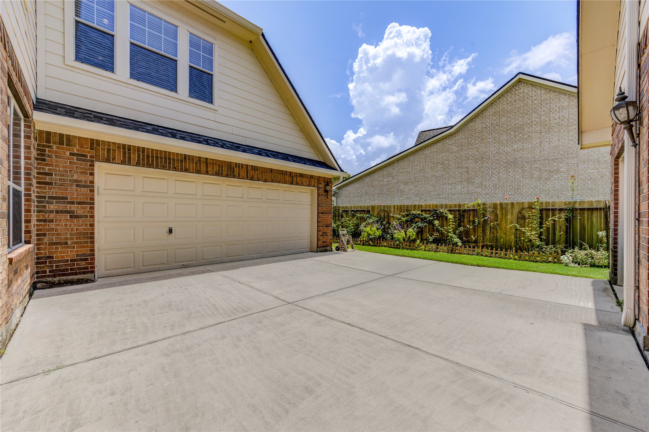 3819 Rivermoss Lane Property Photo 38