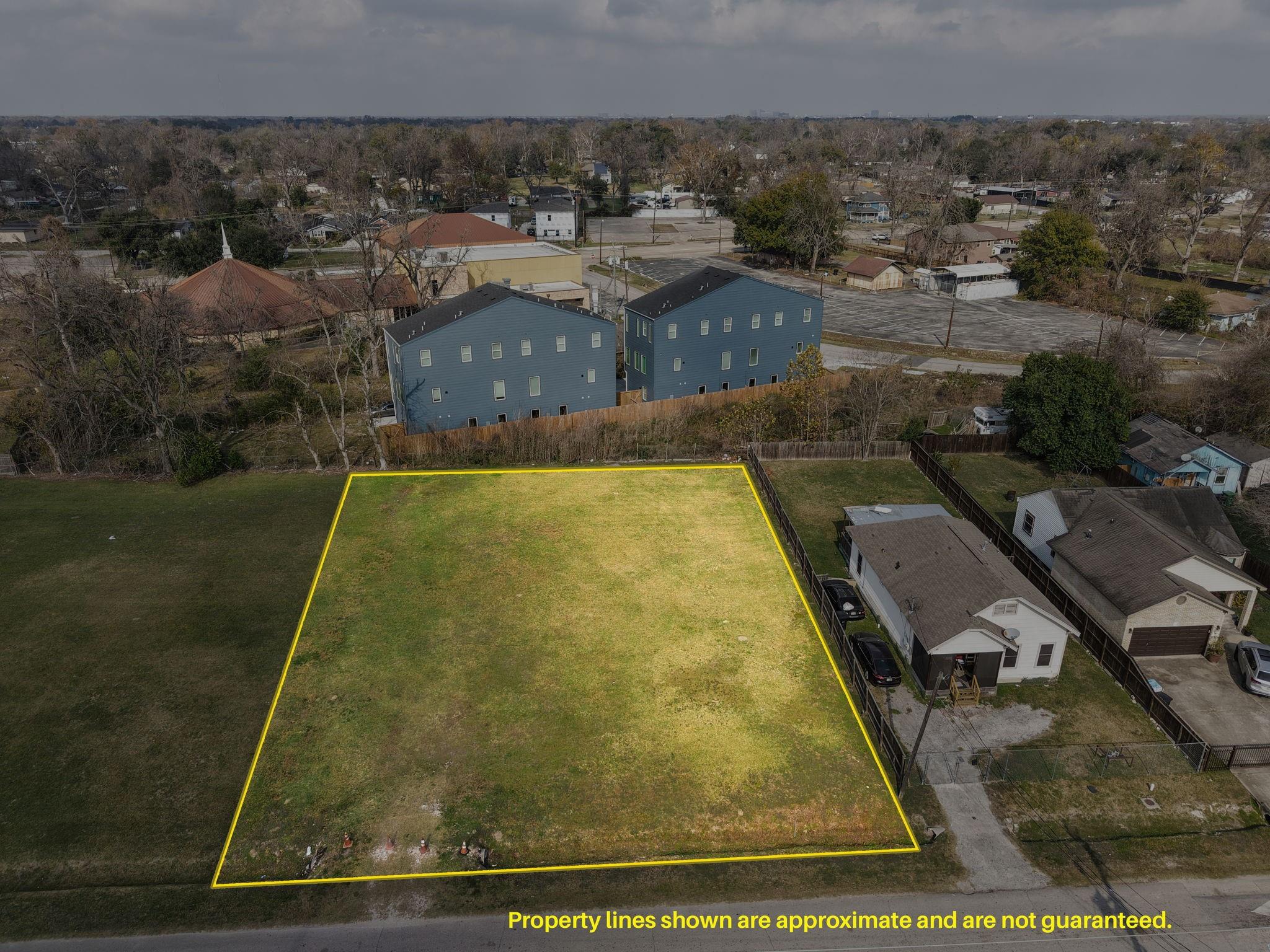 950 Granville Drive, Houston Tx 77091 Property Photo 1